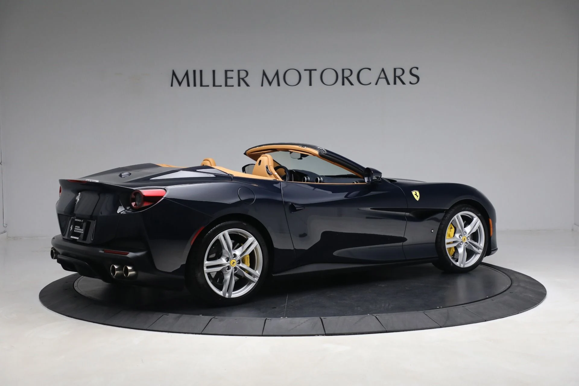 mph007_2604531304_Used_2019_Ferrari_Portofino_a55101fb77