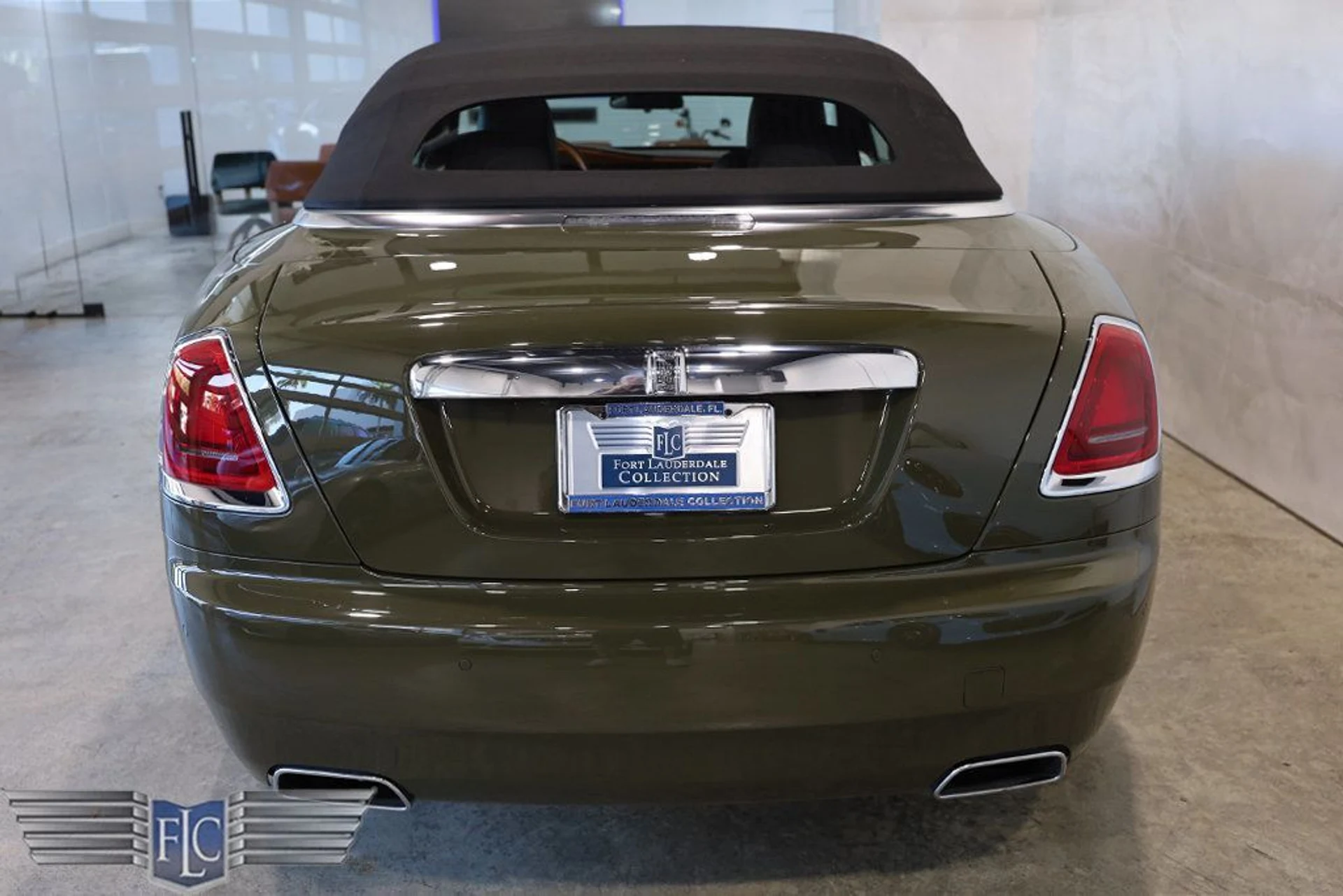 mph007_2619111733_used_2021_rolls_royce_dawn_convertible_9689_23009297_8_1024_8b722ed05c