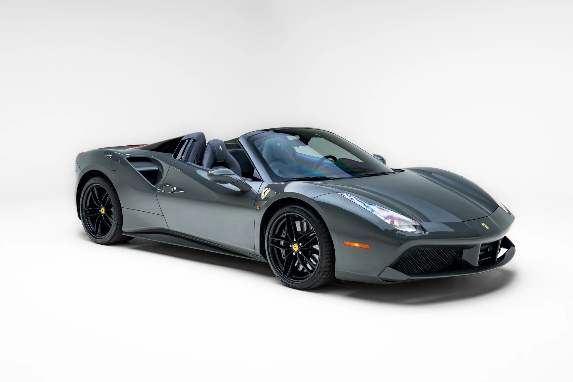 mph007_262056045_Used_2018_Ferrari_488_Spider_1778276724_34fed71694