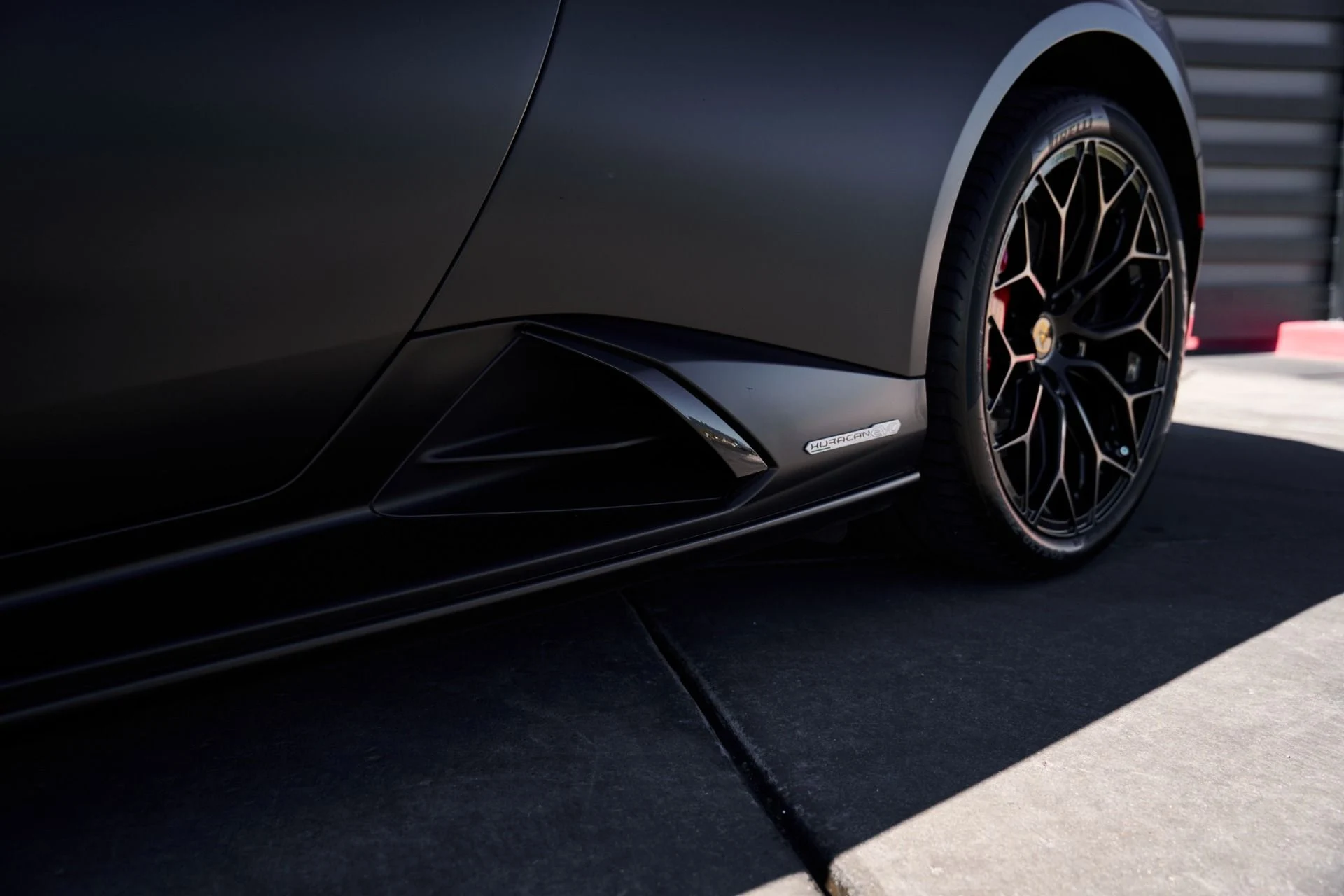mph007_2623051194_Used_2022_Lamborghini_Huracan_EVO_Base_1792542181_de037e05f1