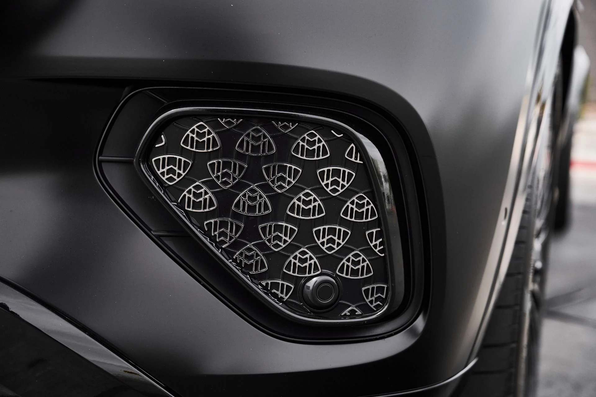 mph007_2630514285_Used_2024_Mercedes_Benz_GLS_Maybach_GLS_600_1776550557_9988283f57