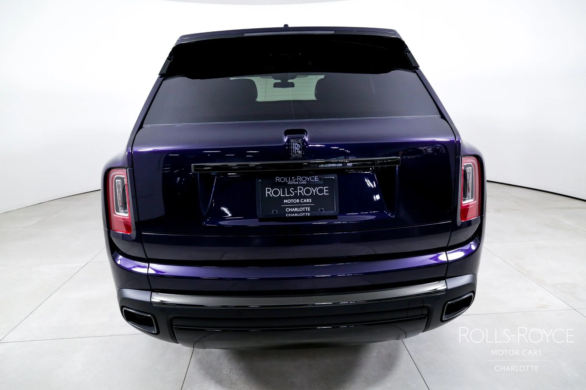 mph007_2631380294_Used_2024_Rolls_Royce_Black_Badge_Cullinan_1746461096_a58710c3ad