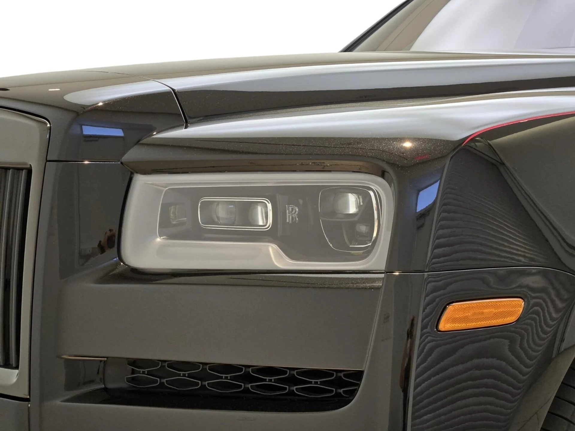 mph007_2639398212_Used_2022_Rolls_Royce_Black_Badge_Cullinan_1773381757_651e6b5024