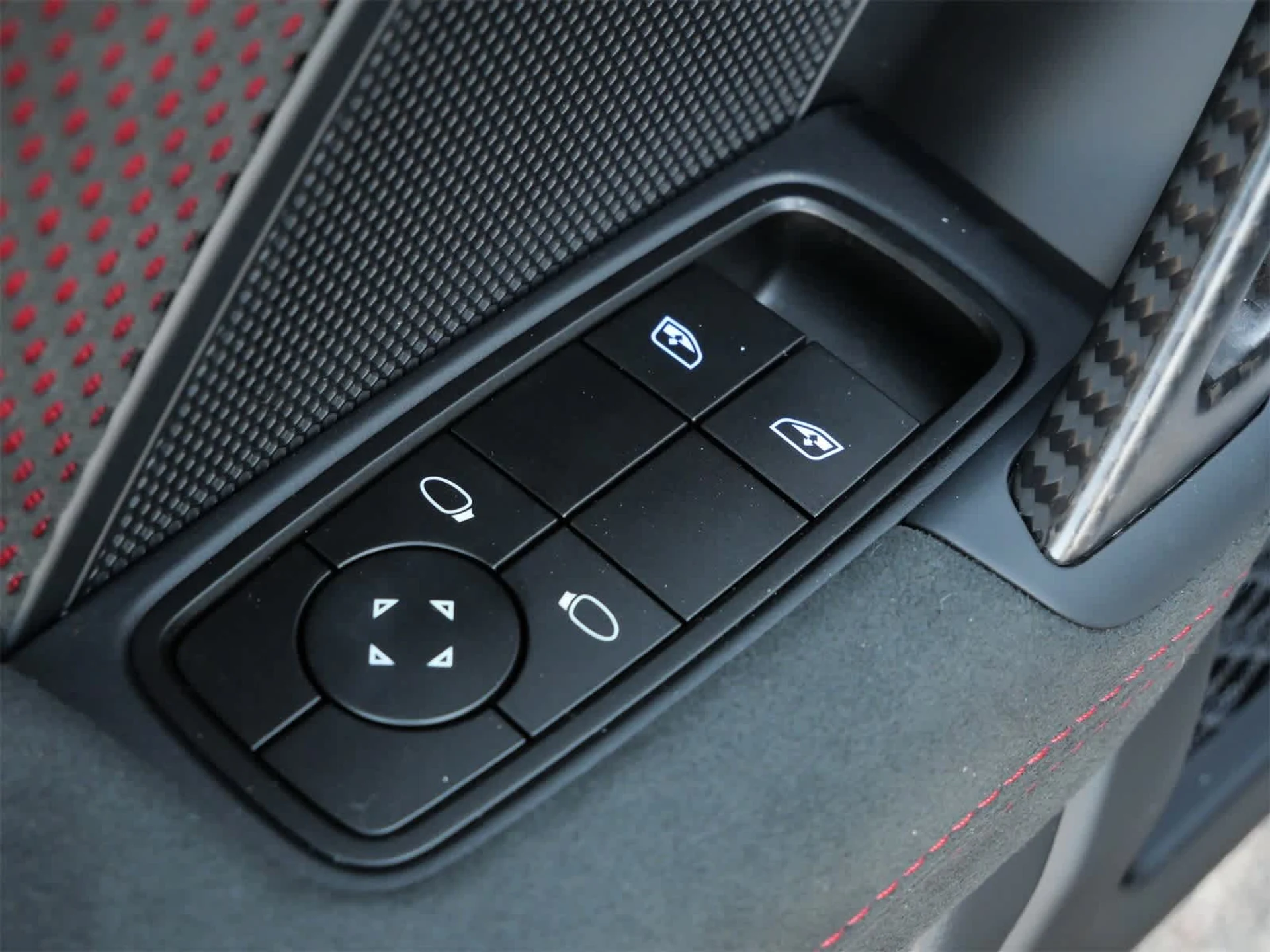 mph007_264716210_ede8974c20a0d1c156392e89444fe028_9faa70d92e