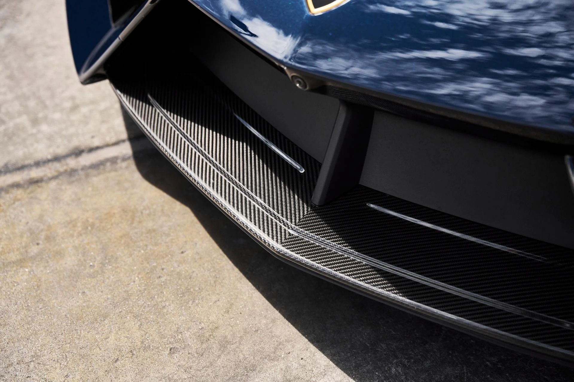 mph007_2648421582_Used_2025_Lamborghini_Revuelto_Base_1777078056_7280ce8853