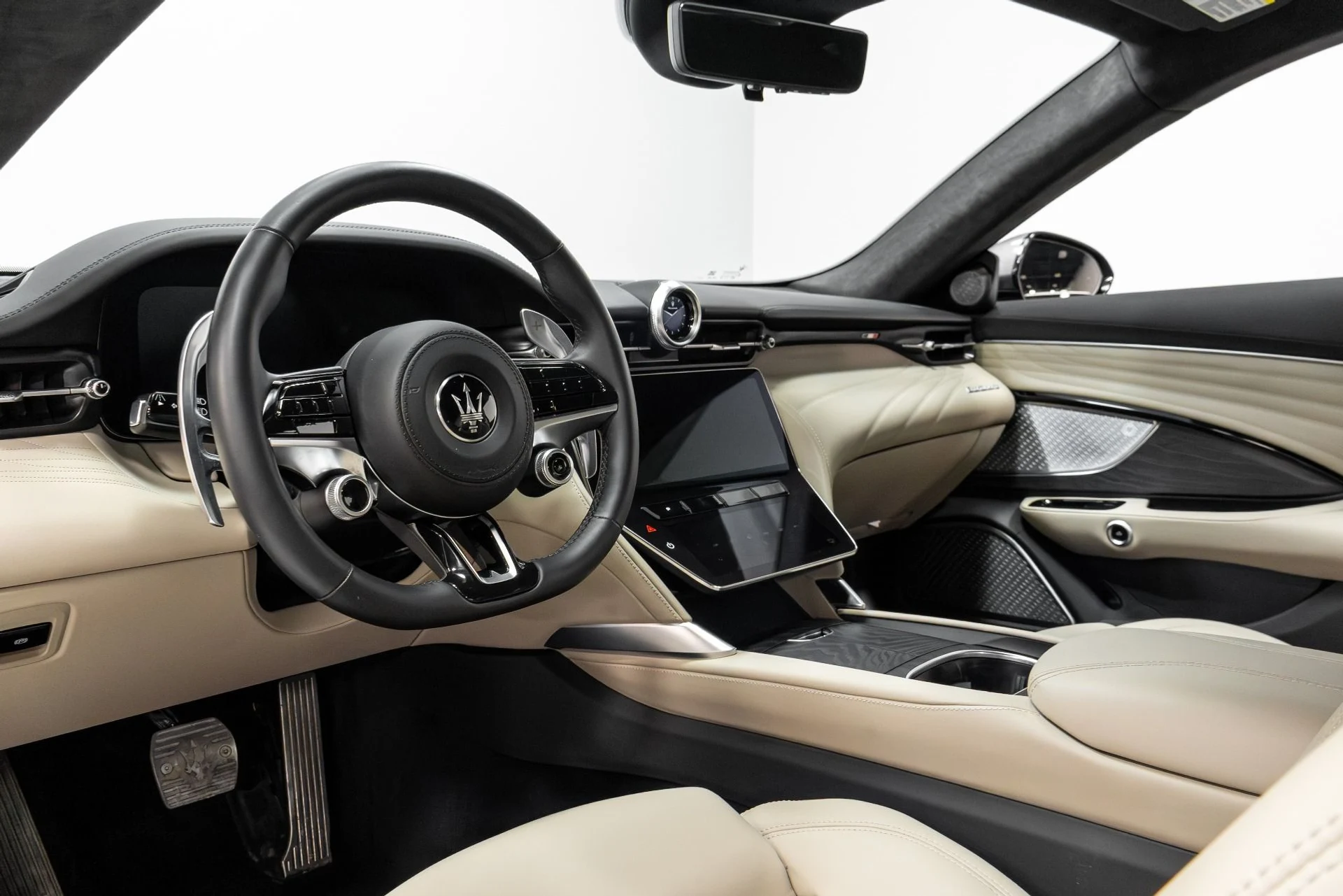 mph007_2653452036_Used_2024_Maserati_Gran_Turismo_Modena_1769639999_10ebcf47fc