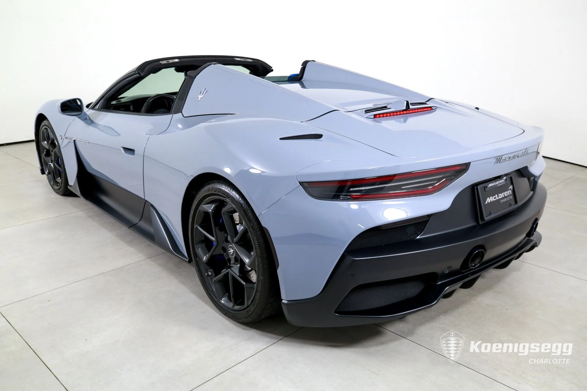 mph007_2659129994_Used_2023_Maserati_MC_20_Cielo_1761054528_89f7917d3e