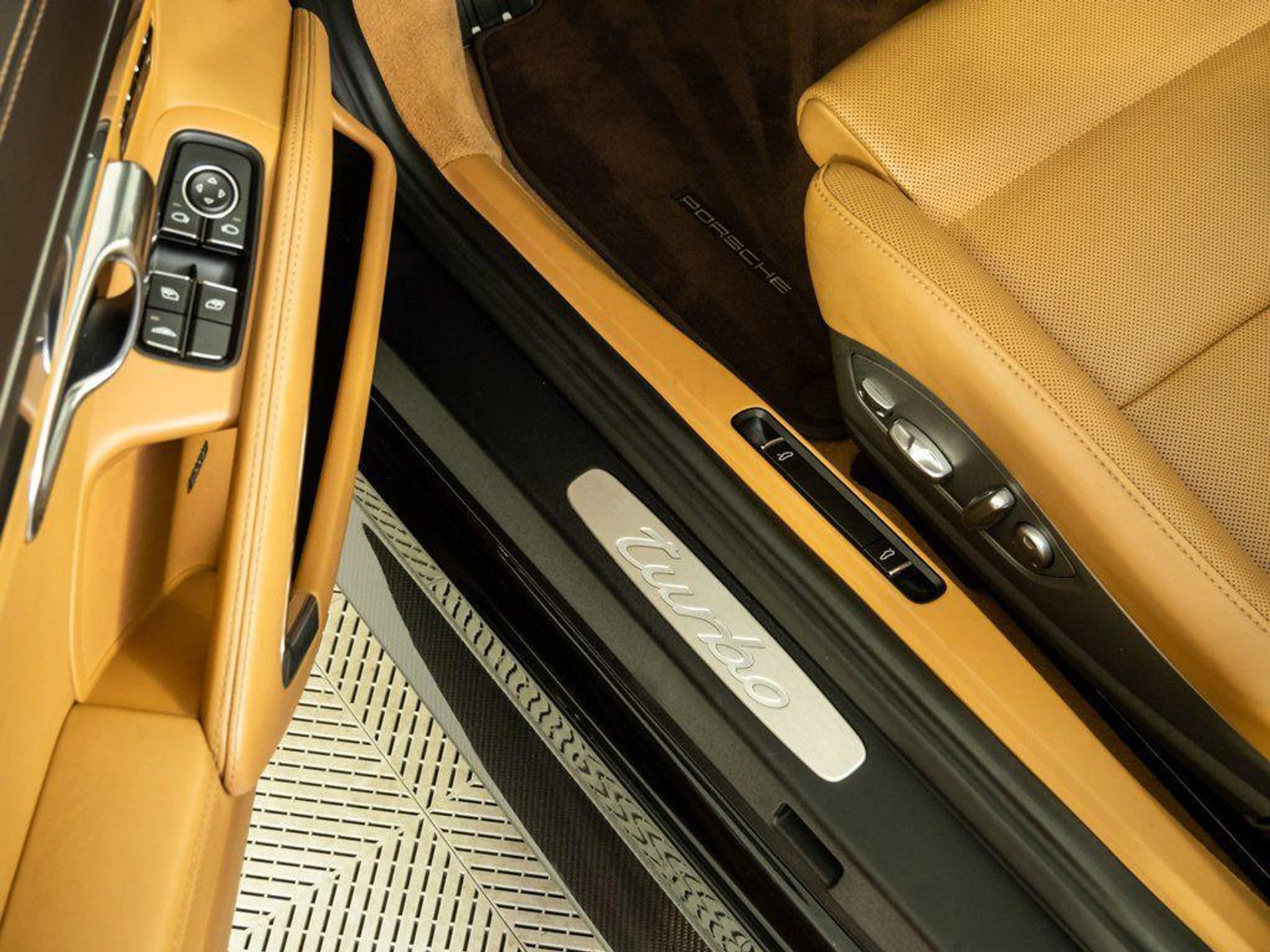 mph007_2662153261_z_Ku4_Lk_Ec_Lrip_Iz_X_Uqpbx1_L1_F2jw_09b3b4f53a