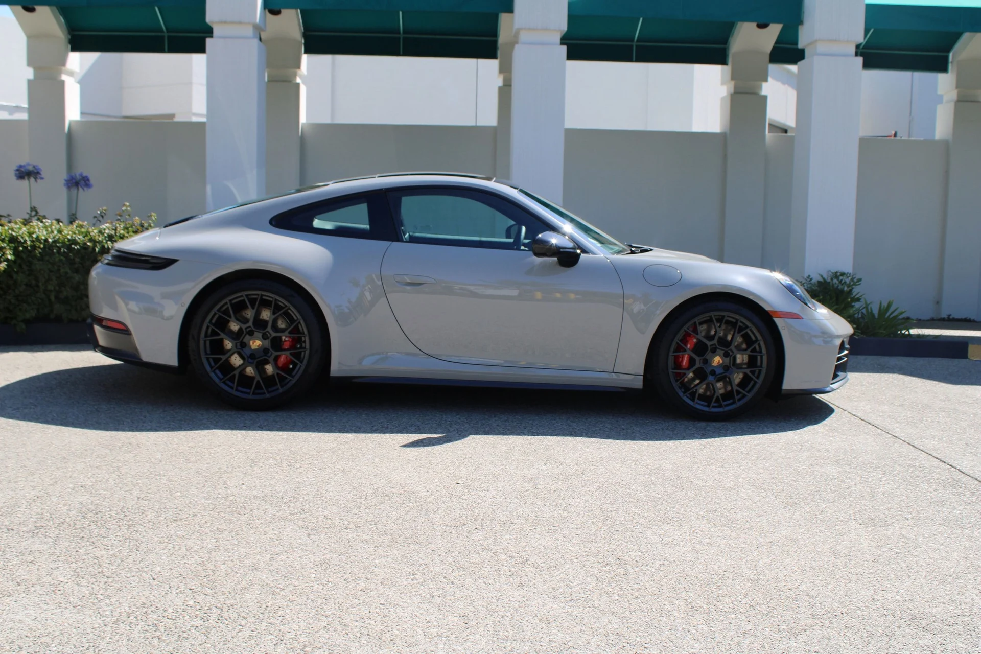 mph007_266571249_07f62954e851c4faafdc0bbdfd024a23x_dbeb2b8d13