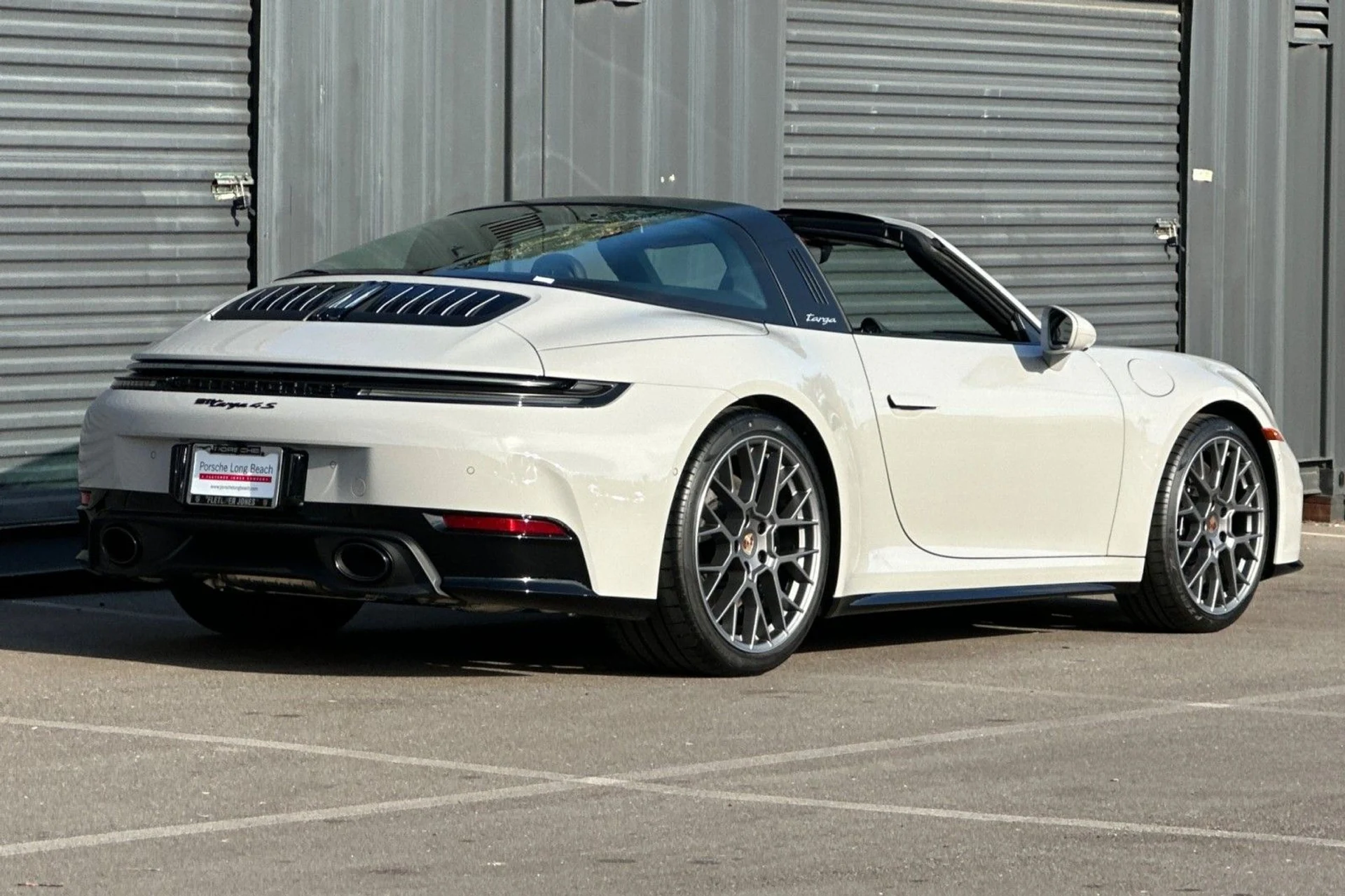 mph007_2671668285_d2a6379df601c2ab4412276cead8e701_9e674d9920