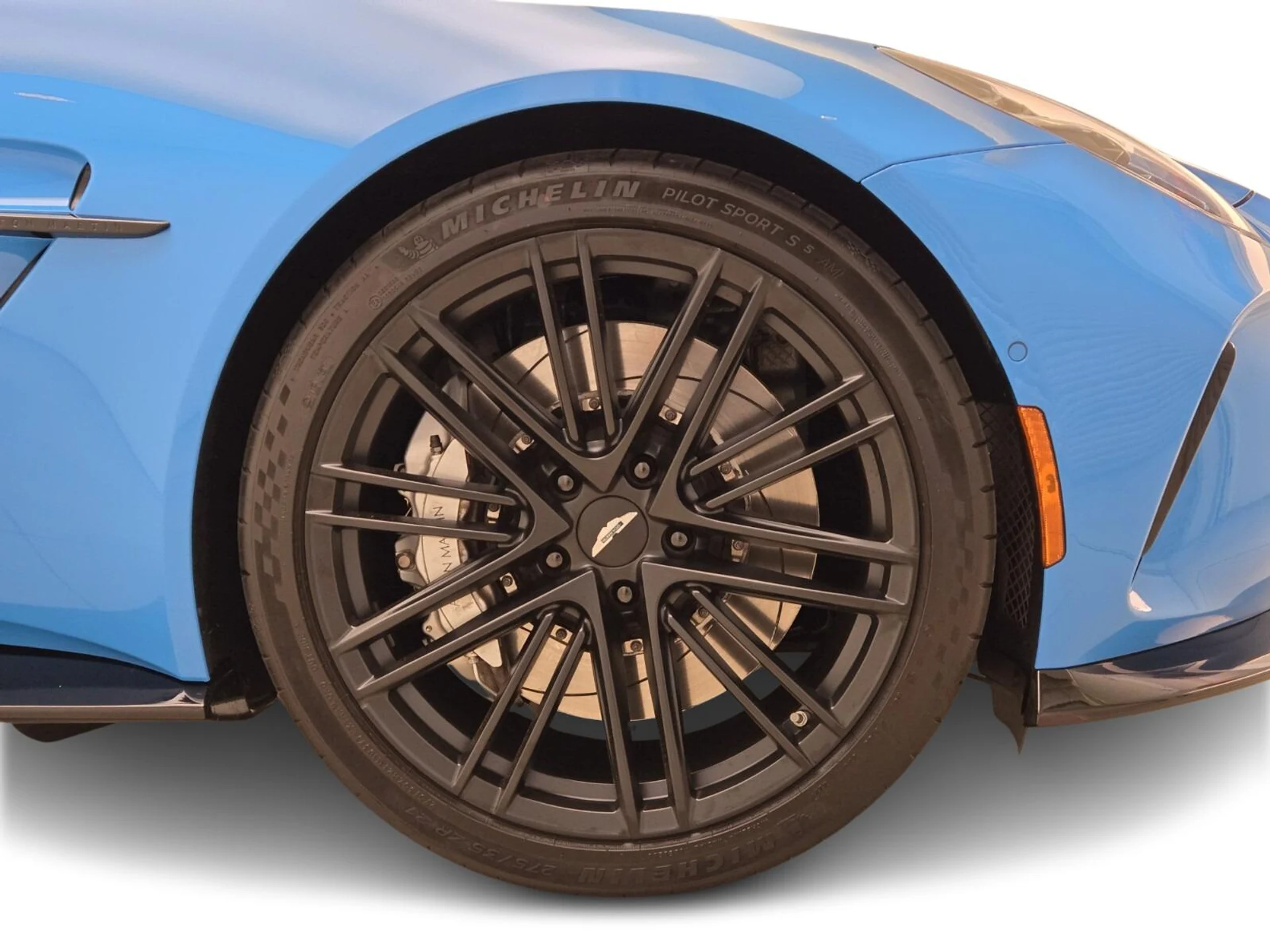 mph007_267560103_Used_2025_Aston_Martin_Vantage_1770792722_4ad170dd8a