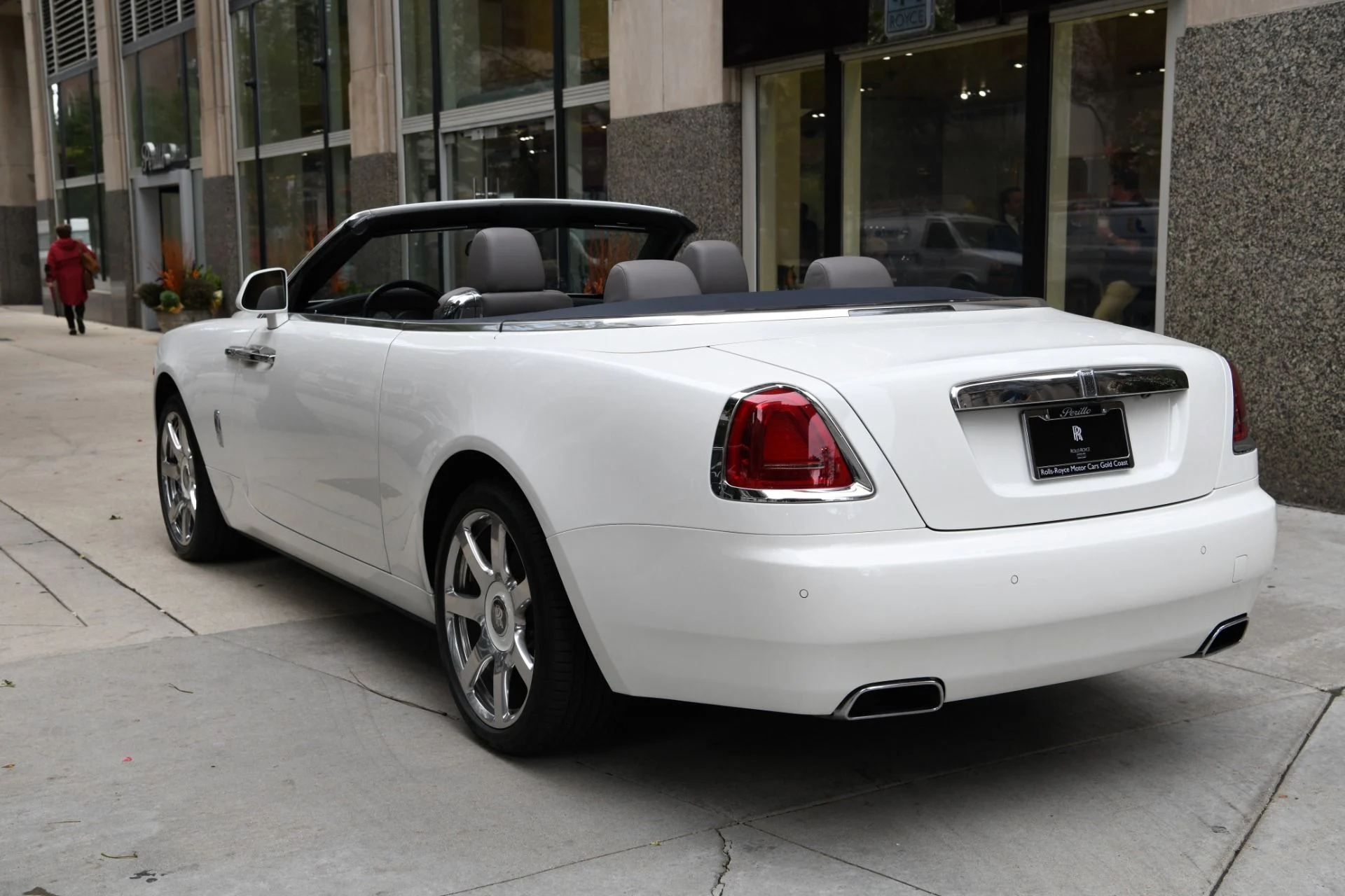 mph007_2676780359_9708_p9_l_cfb3202853