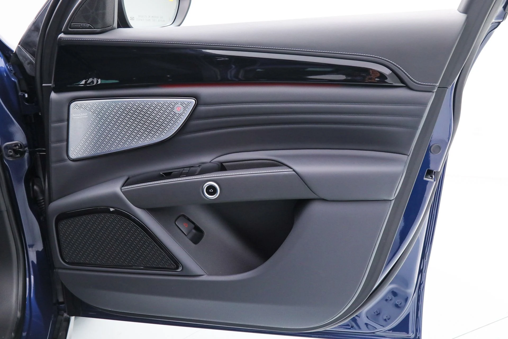 mph007_2677683263_94ffa2a1c7e2e04b14fd7a1842fd269a_83ed6d2957