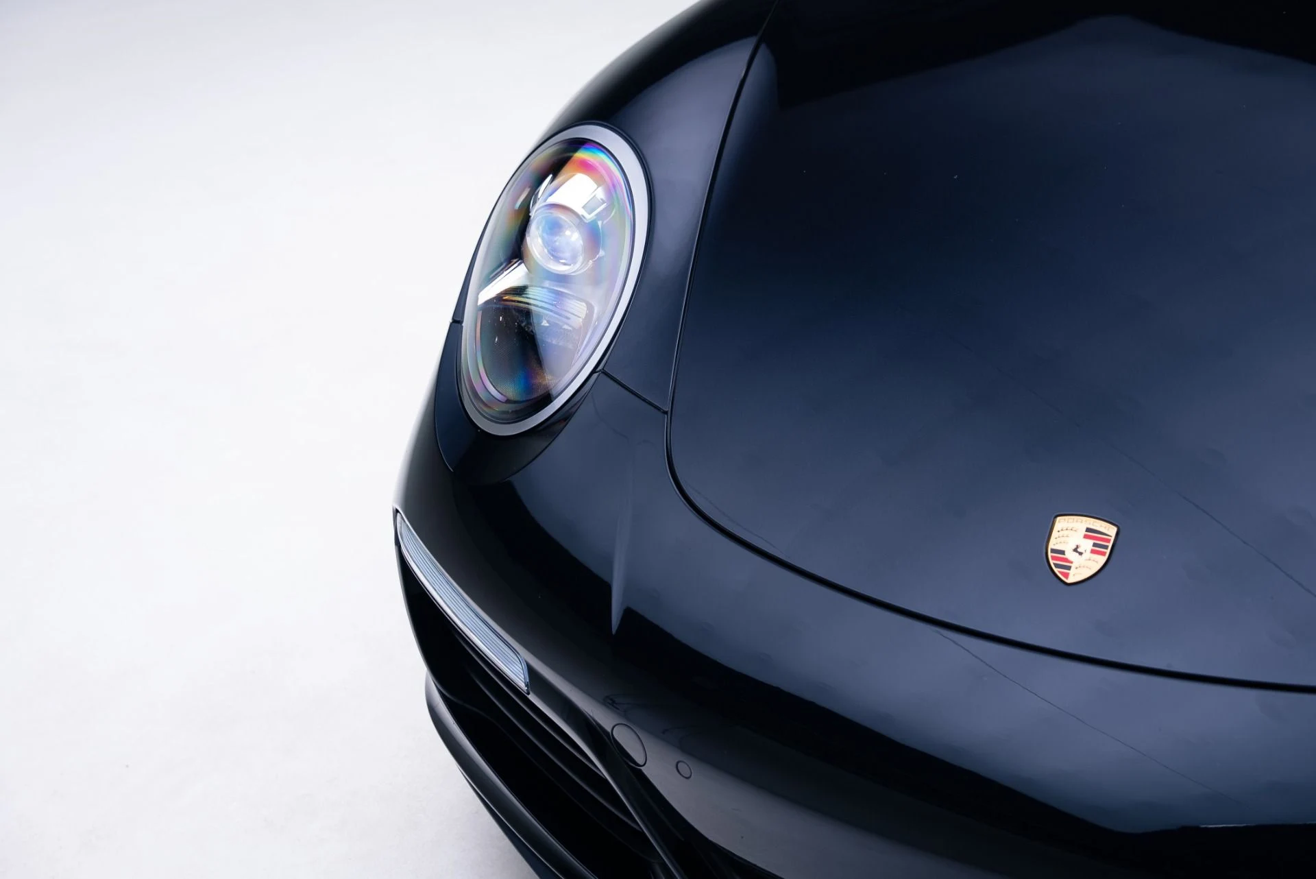 mph007_2692991032_Used_2018_Porsche_911_Targa_4_S_1767827932_5cf8236bef