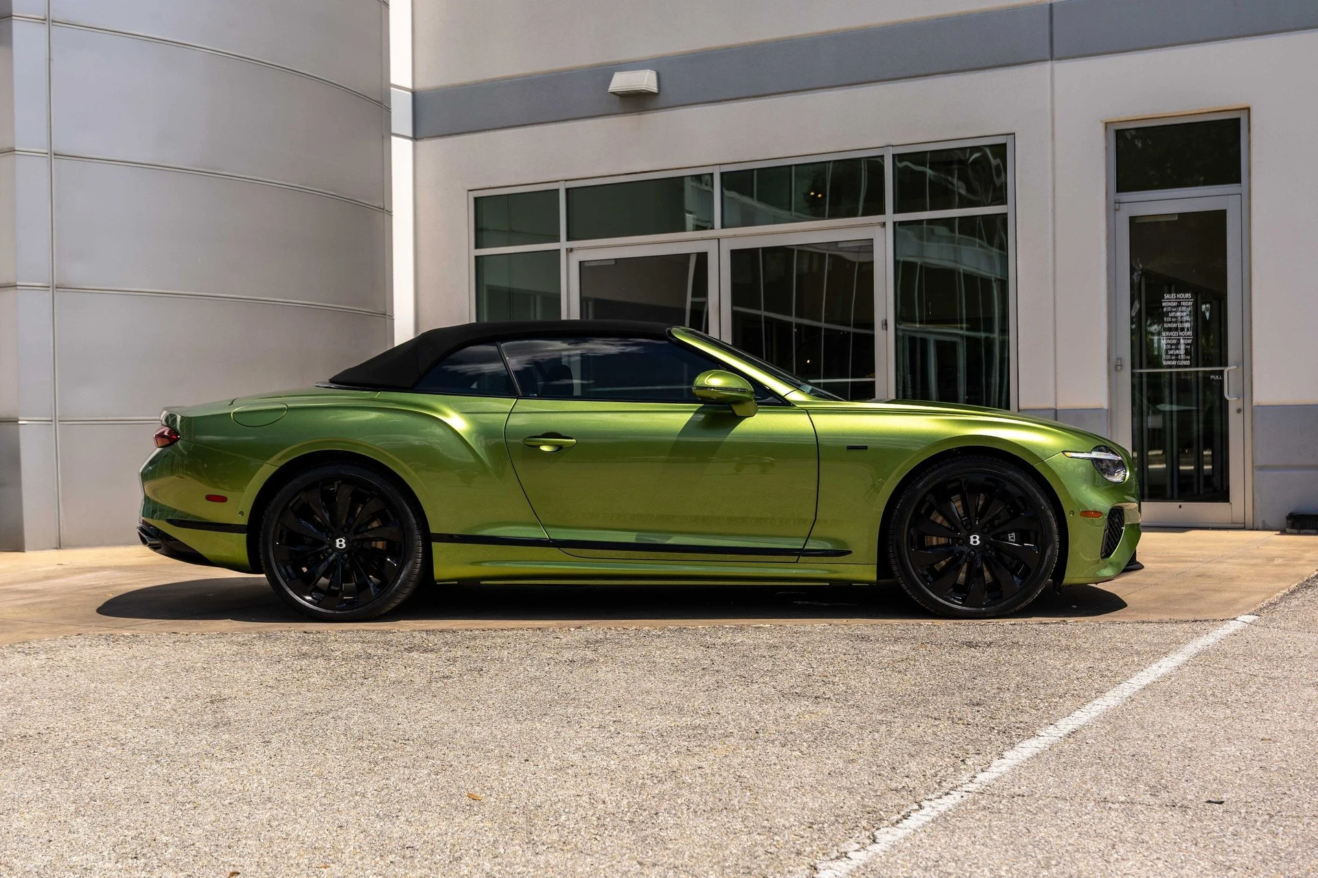 mph007_2695661026_Hi_Tech_Luxury_Imports_LLC_SCBDP_4_ZG_0_SC_023562_image_7_78dabf2e22