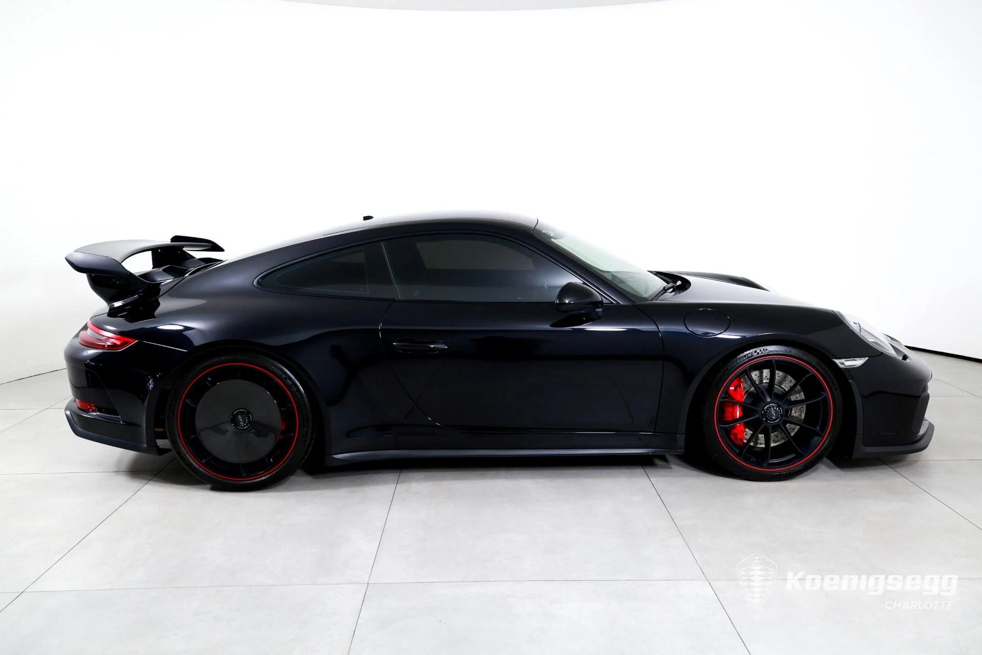 mph007_2697124646_Used_2018_Porsche_911_GT_3_1782837180_588dbbe2f8
