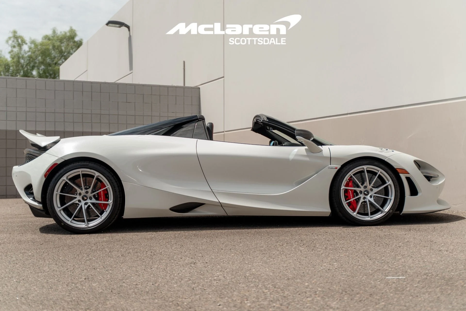 mph007_2698493744_Used_2024_MCLAREN_750_S_1757101394_05d7f17e1a