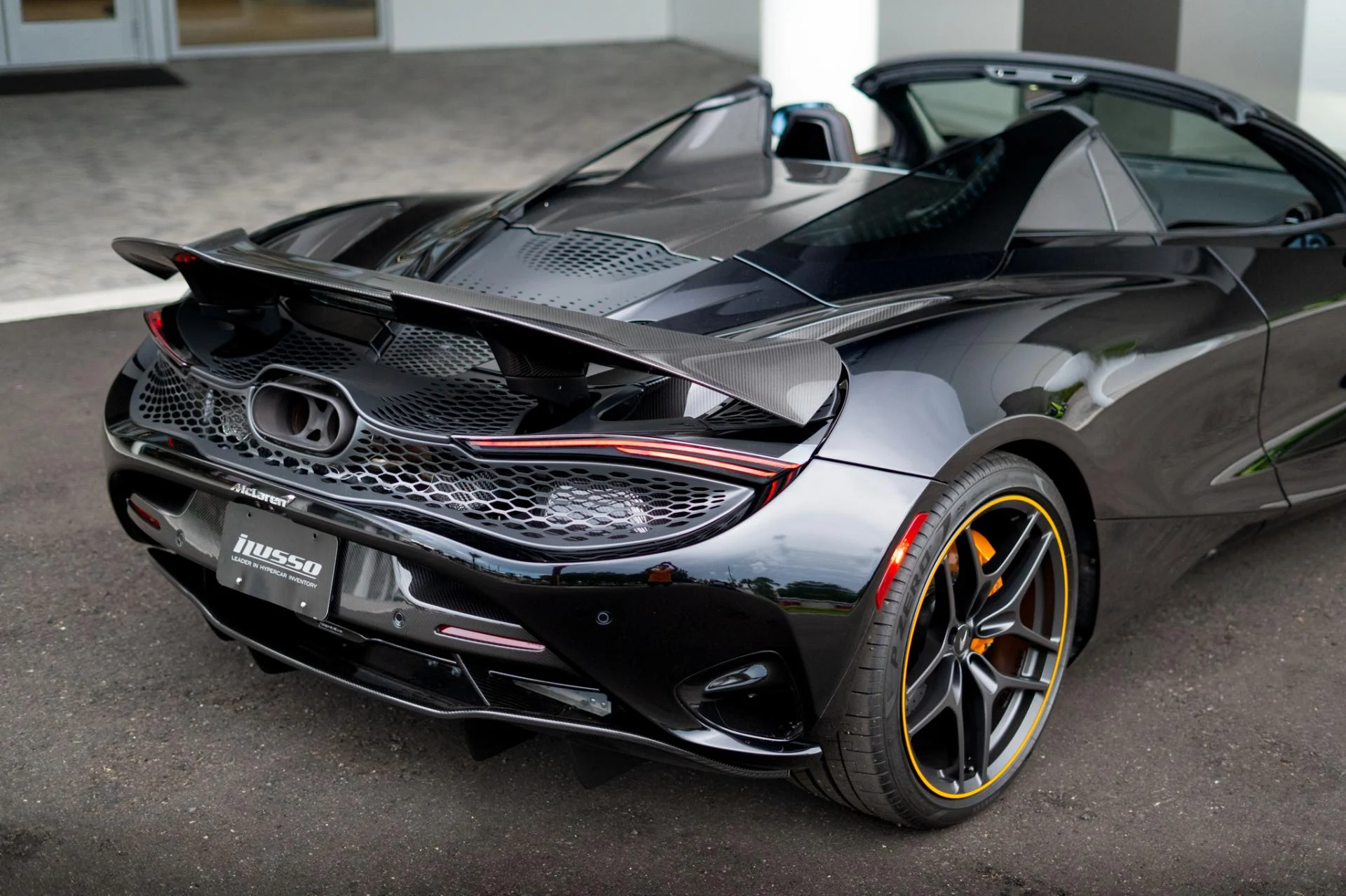 mph007_270435282_Used_2024_Mc_Laren_750_S_Spider_664ea0048e