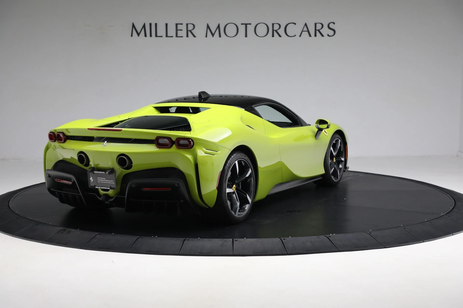 mph007_2706836644_Used_2022_Ferrari_SF_90_Stradale_3c4d2b41a2