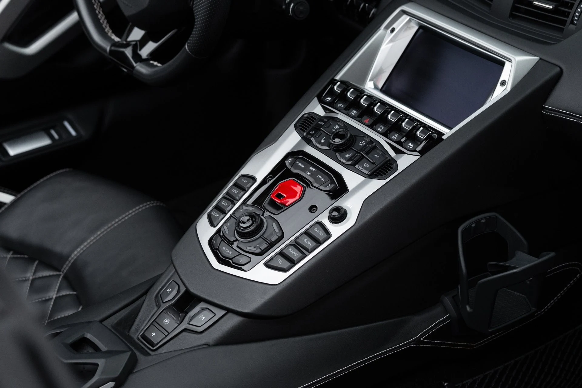 mph007_2707198031_Used_2018_Lamborghini_Aventador_Roadster_LP_740_4_S_1770343320_fcf043bc7c