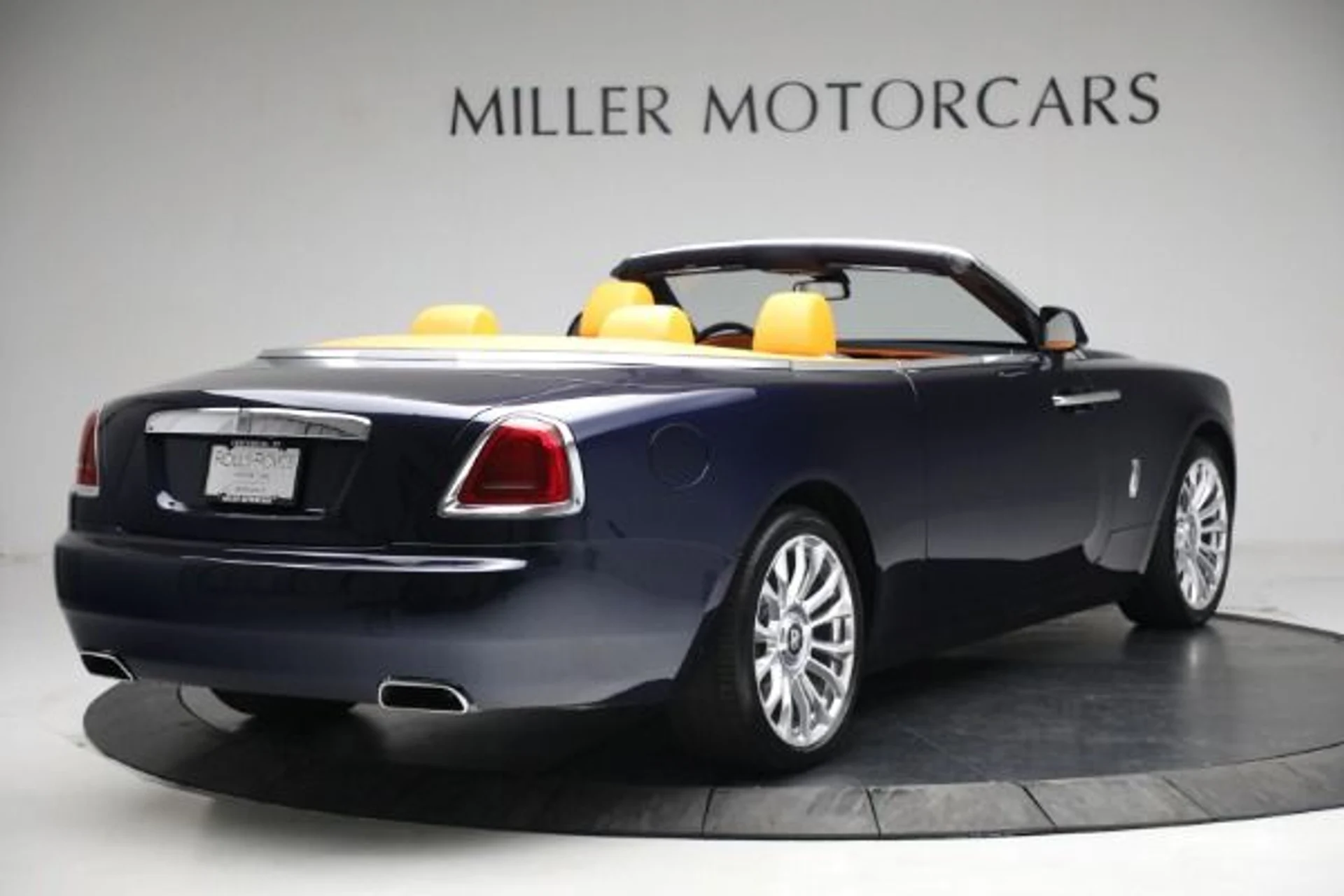mph007_2709751761_Used_2020_Rolls_Royce_Dawn_ebf6b4c3bd