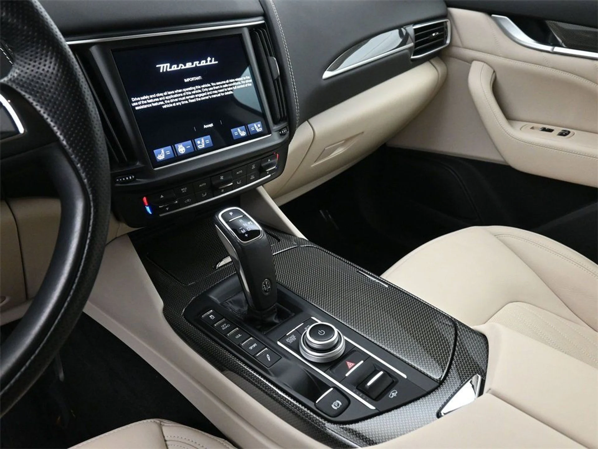 mph007_2719069334_8ba664324d9da326287e21a7fda52fb1_2bbfd4294e