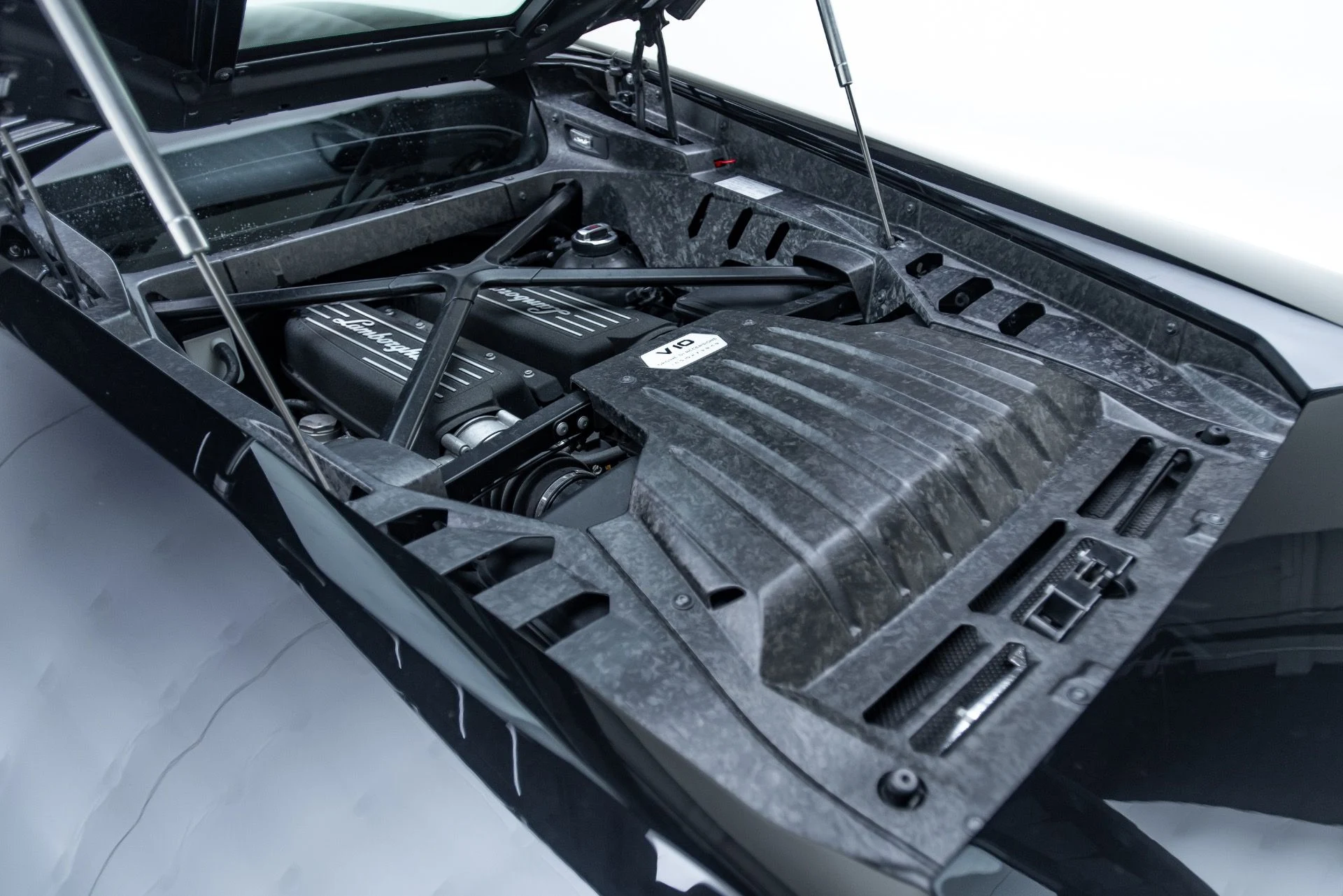 mph007_2722880633_Used_2016_Lamborghini_Huracan_LP_610_4_1786577538_acd635bf08