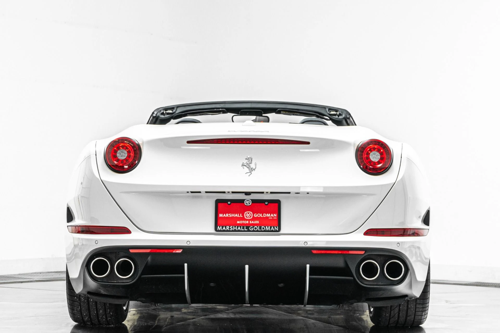 mph007_2724261716_Used_2016_Ferrari_California_T_257_K_MSRP_Ventilated_Seats_Carbon_Fiber_Driving_Zone_1790094264_422dbd2814