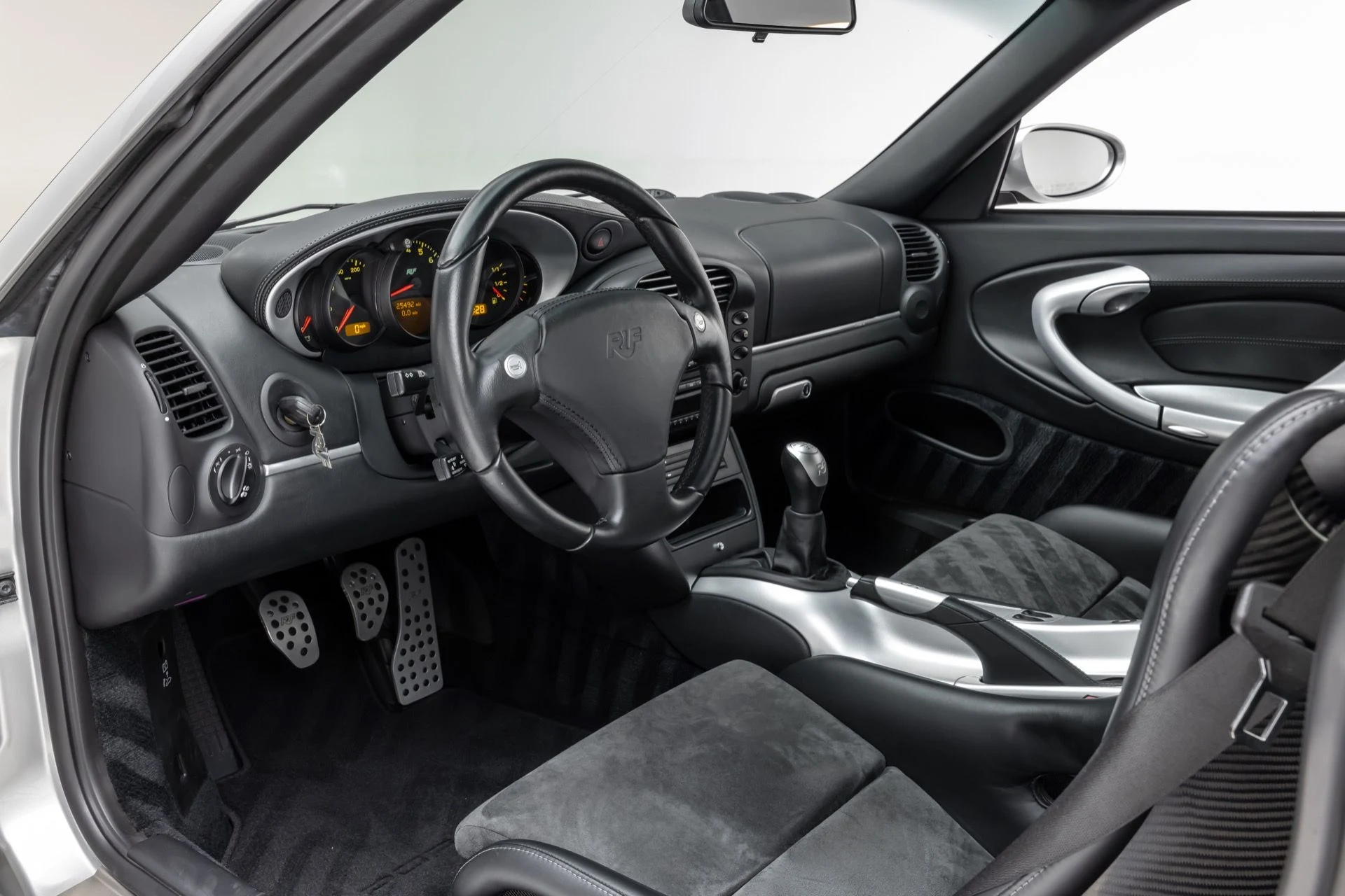 mph007_2731155752_13475_p8_l_d4cc3dd700