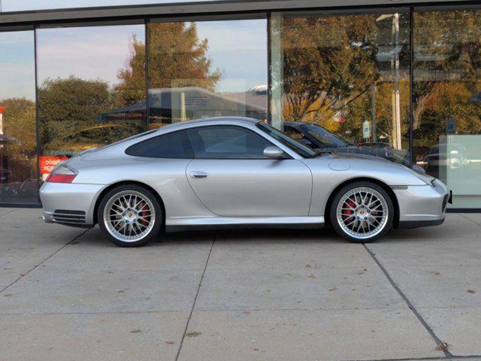 mph007_2736745964_i_KMB_1_U1ld_Y3_U7k_Fc3_N_Zsfq_E7akg_178d2ba8f6