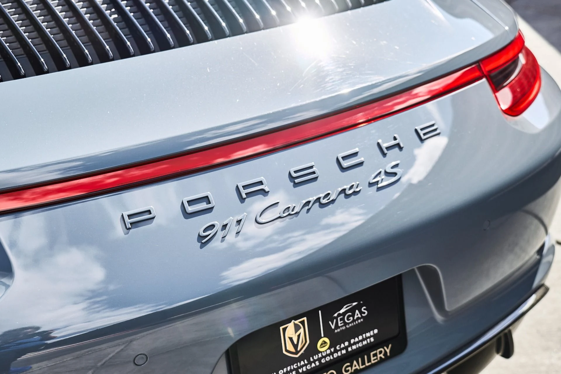 mph007_2740322495_Used_2017_Porsche_911_Carrera_4_S_1789697852_fa54a50f5c