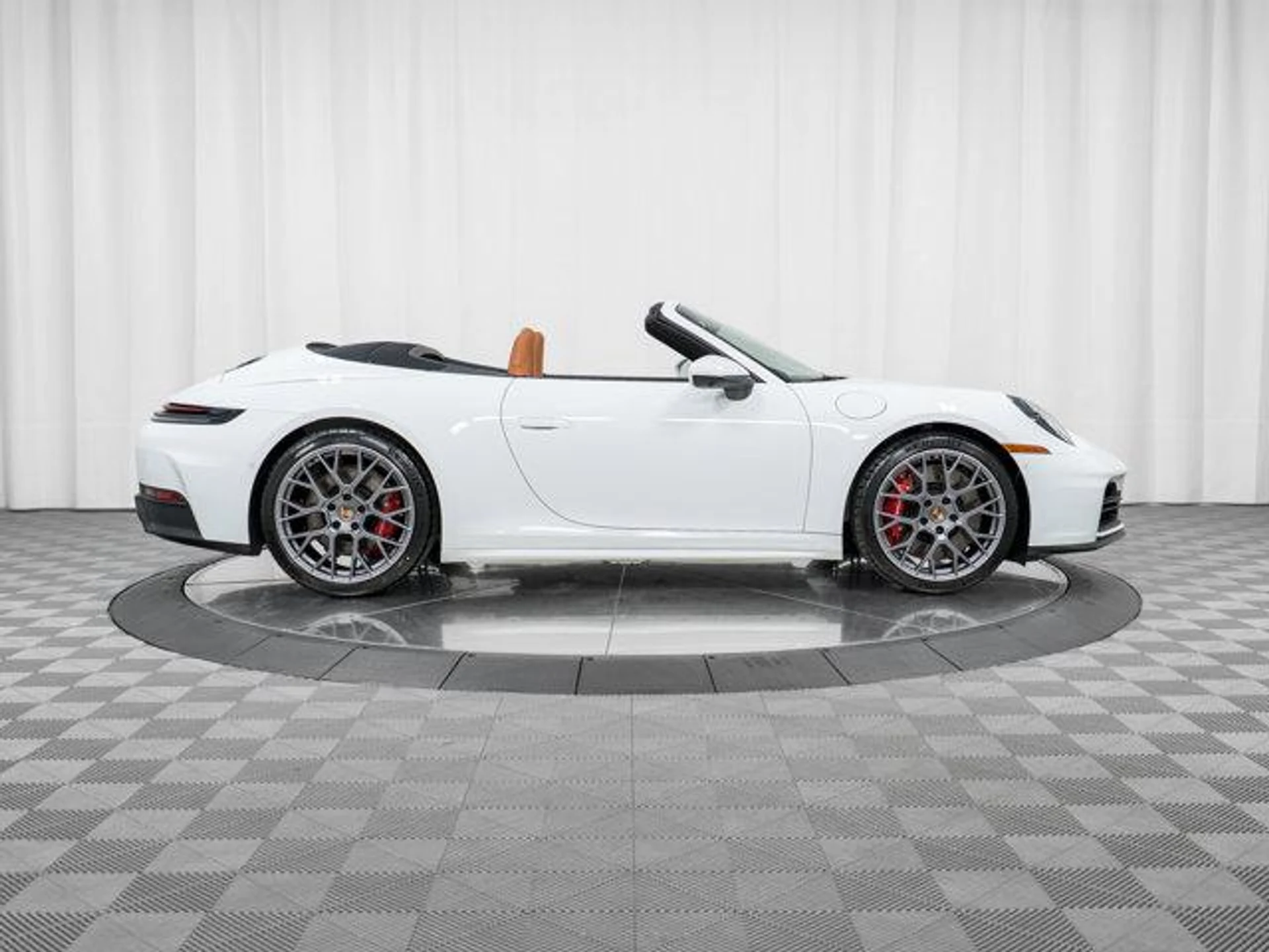 mph007_2742949731_Rv_VM_Ae_Ta_G_Ie_Q1_IAVY_0_D_Nn_Fng_KI_9af0b6c335