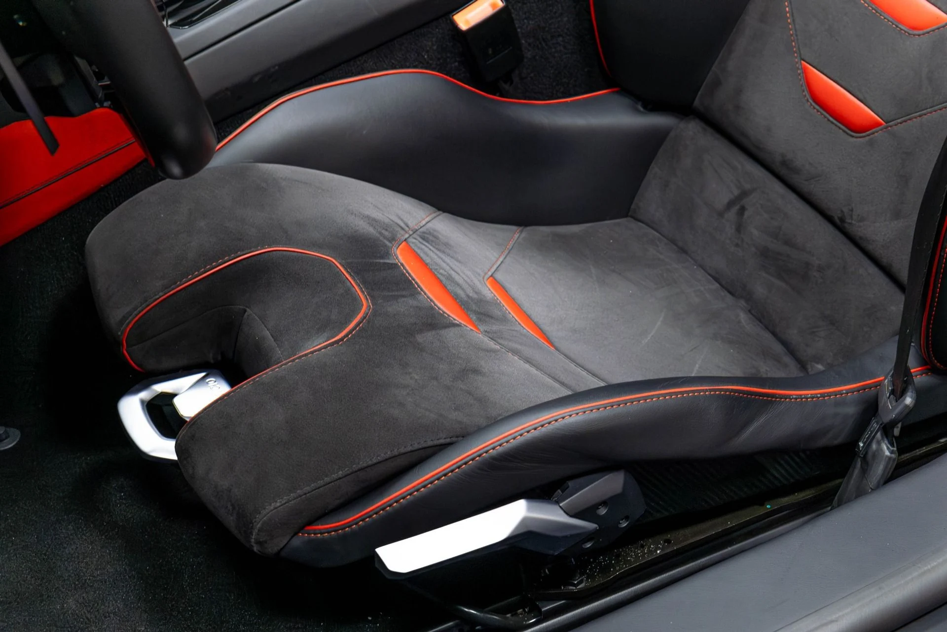 mph007_2760954977_Used_2021_Lamborghini_Huracan_EVO_EVO_Spyder_1780949077_c3b7920148