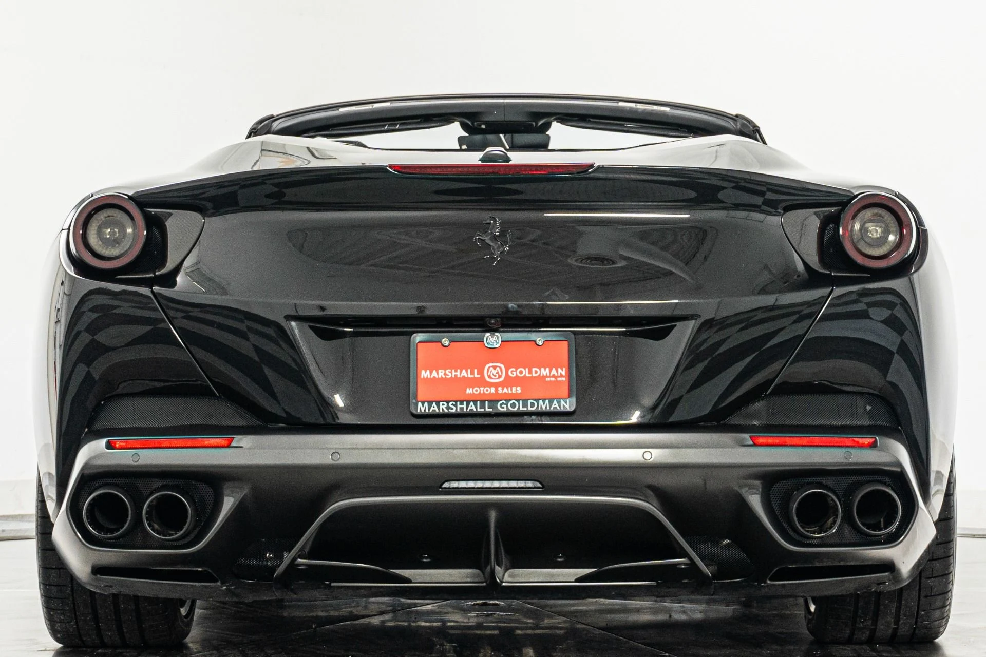 mph007_2761359009_Used_2020_Ferrari_Portofino_Lots_of_Interior_Carbon_Square_Quilting_Magneride_Suspension_1763996750_0d7bde3b49