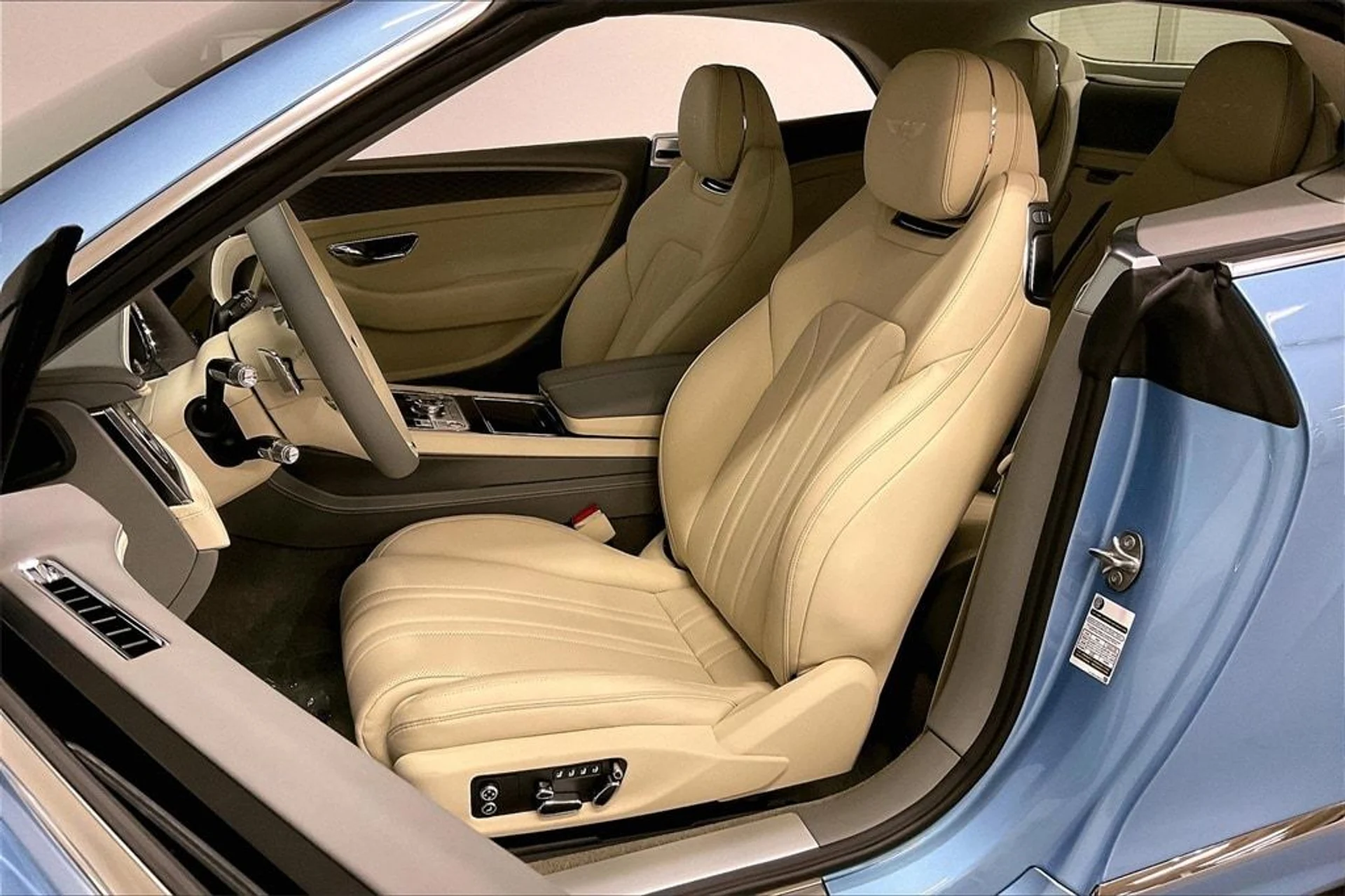 mph007_2763451535_207018f57b62b13f8f610806bcd211b6x_d3b930000c