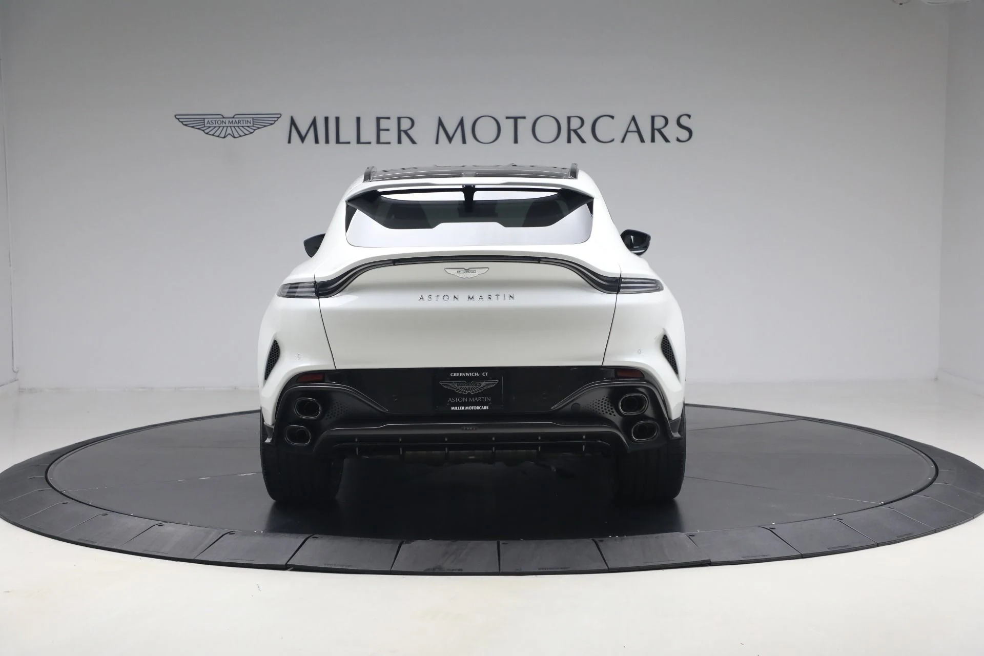mph007_2774611660_New_2026_Aston_Martin_DBX_S_1779888036_16fc1491b6