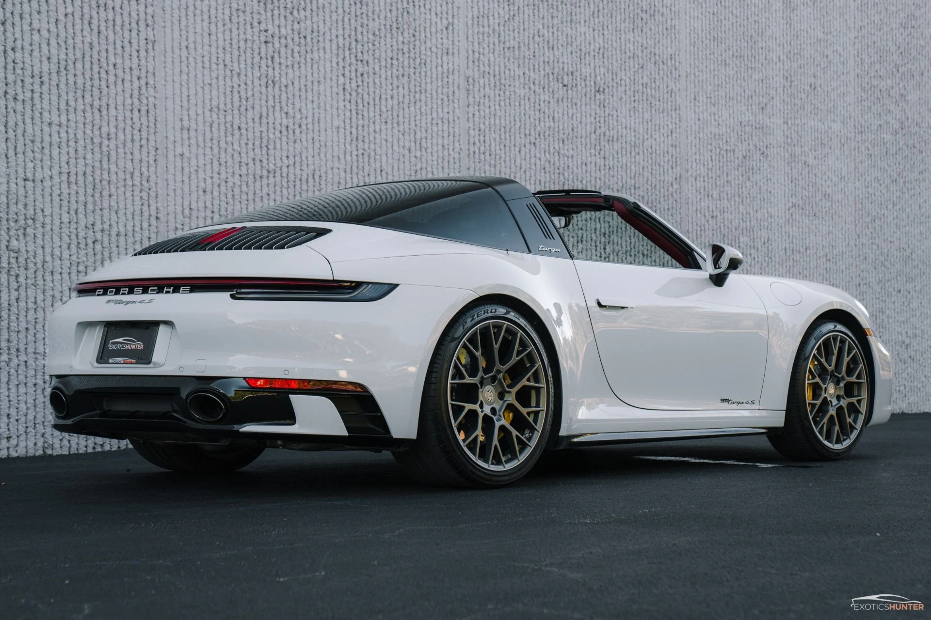 mph007_2788870628_Used_2022_Porsche_911_Targa_4_S_w_187_K_MSRP_CC_Bs_Premium_Package_1753913032_b96d9b1ede