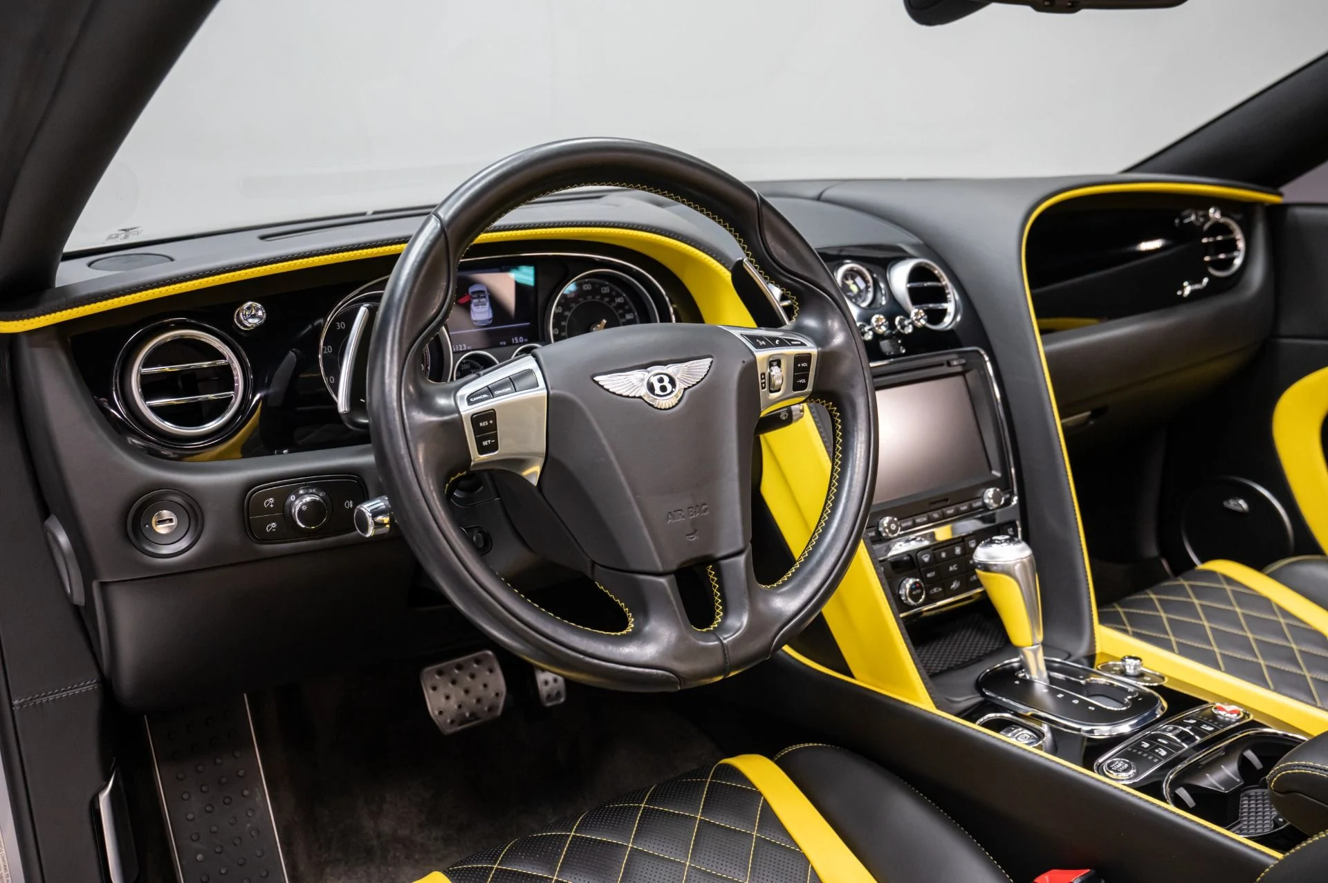 mph007_2797287417_Used_2017_Bentley_Continental_GT_Speed_1758223196_8813f494dc