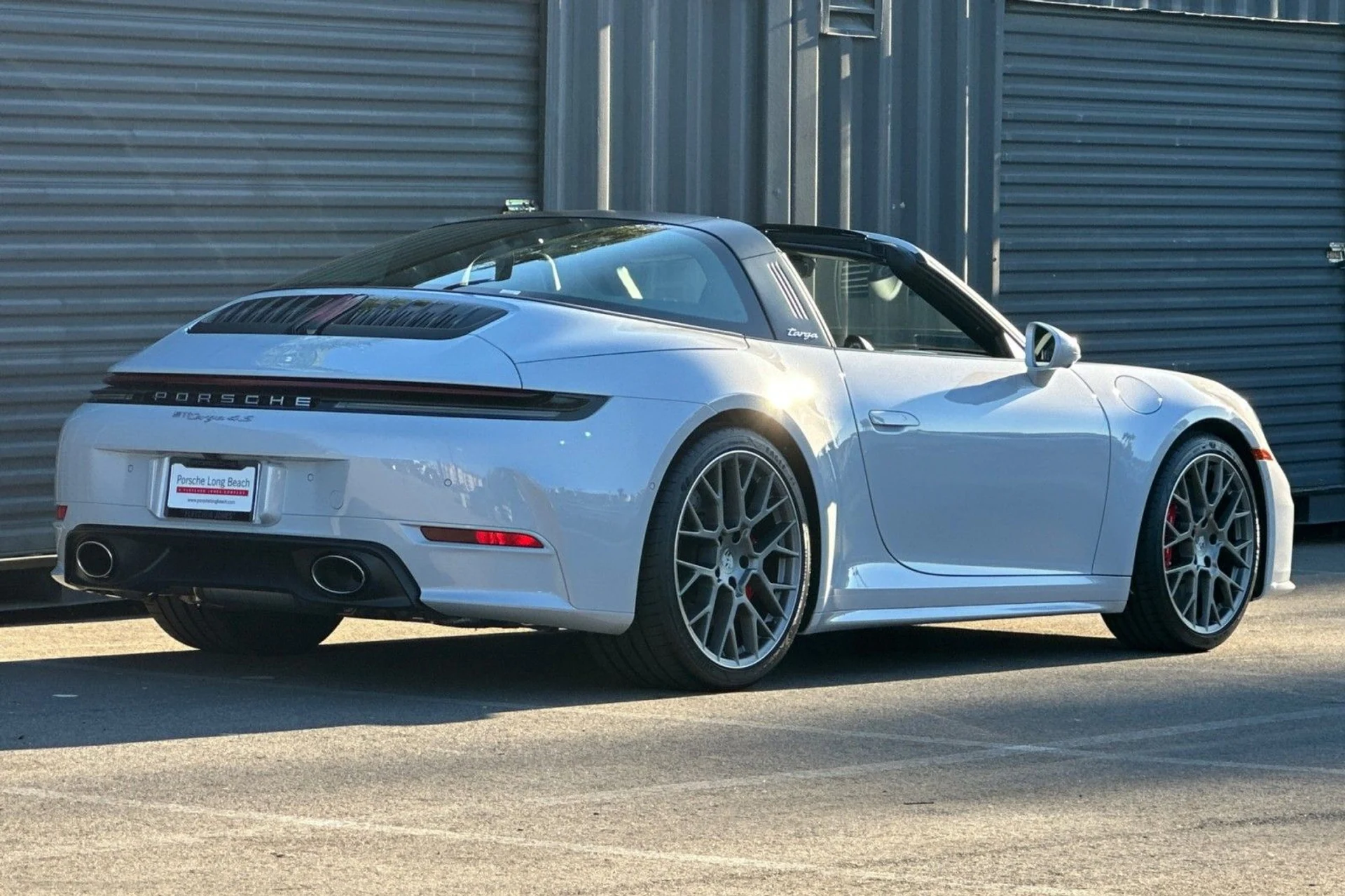 mph007_2798504577_28949eb8255c8b8ba16ef081bea4338c_2068da045f