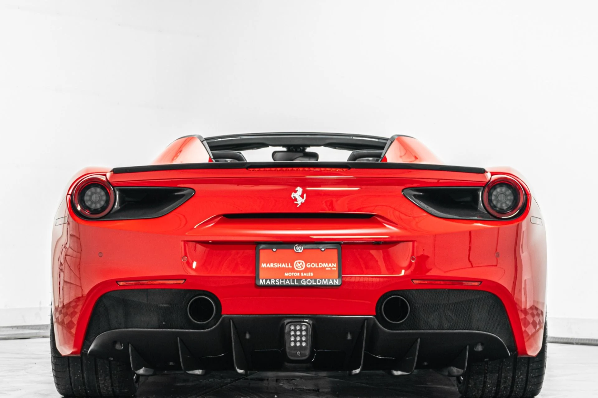 mph007_2798727711_Used_2017_Ferrari_488_Spider_1776892086_25e0117944