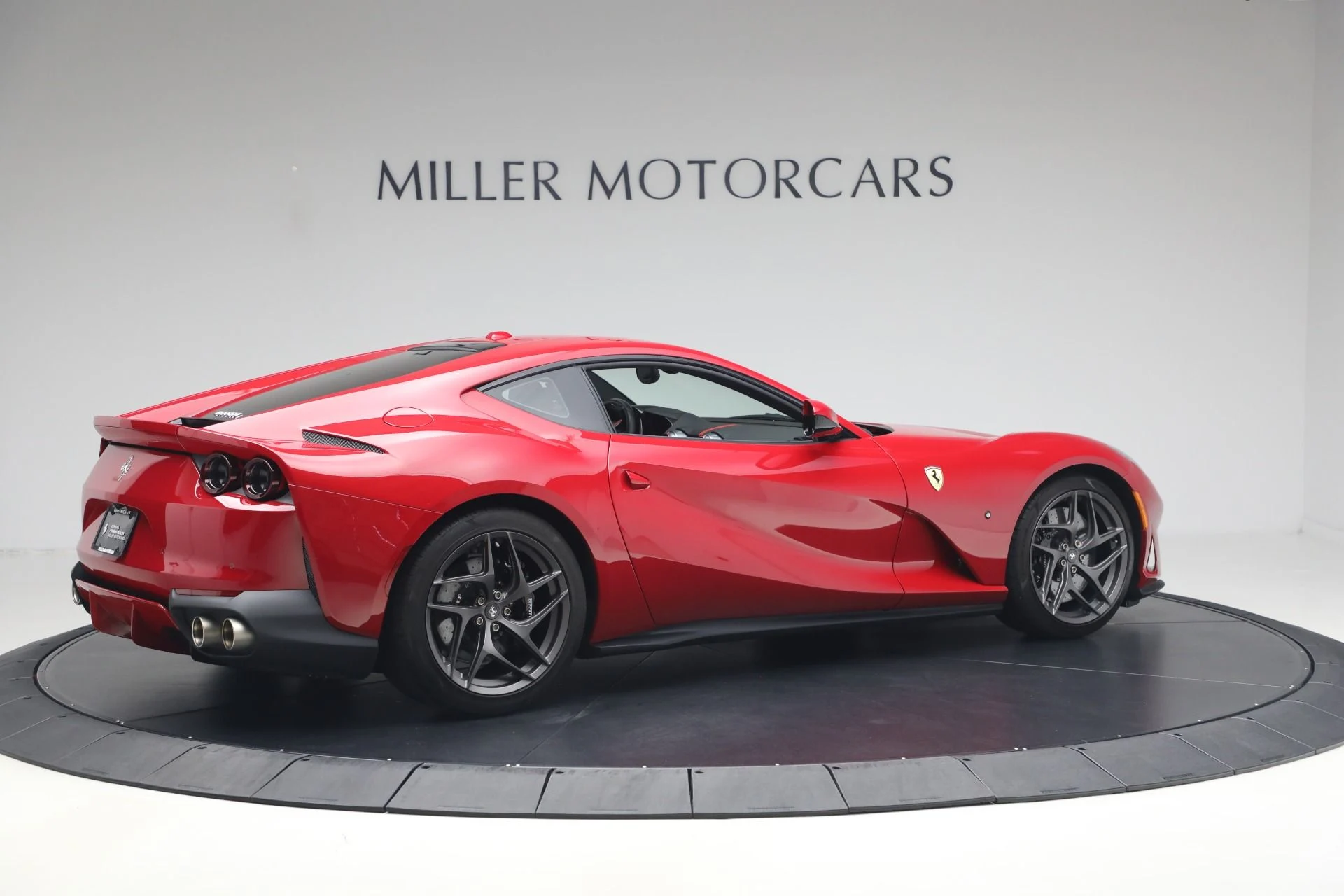 mph007_2803562754_Used_2018_Ferrari_812_Superfast_1782848495_13248818c6
