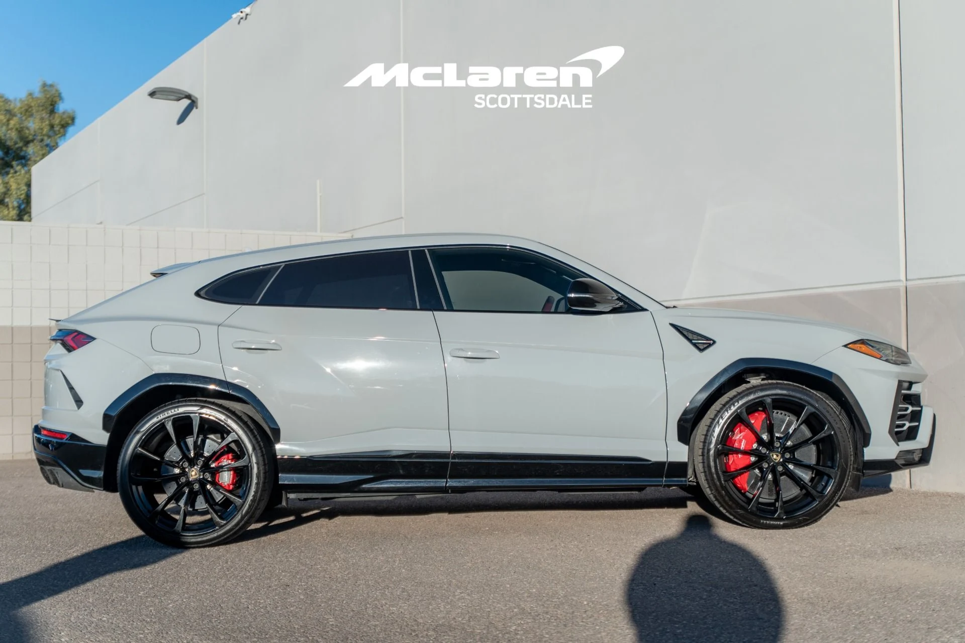 mph007_2804154466_Used_2021_LAMBORGHINI_URUS_1765671220_0ee6a3e23e