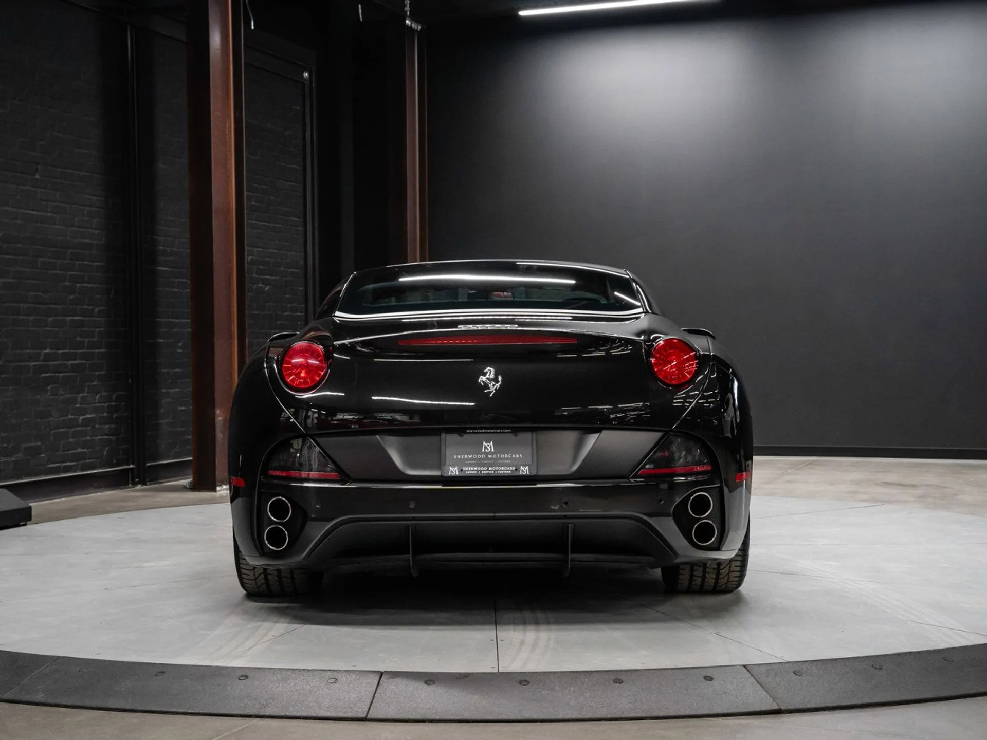 mph007_280434336_ferrari_california_2011_8f5cda1ae0