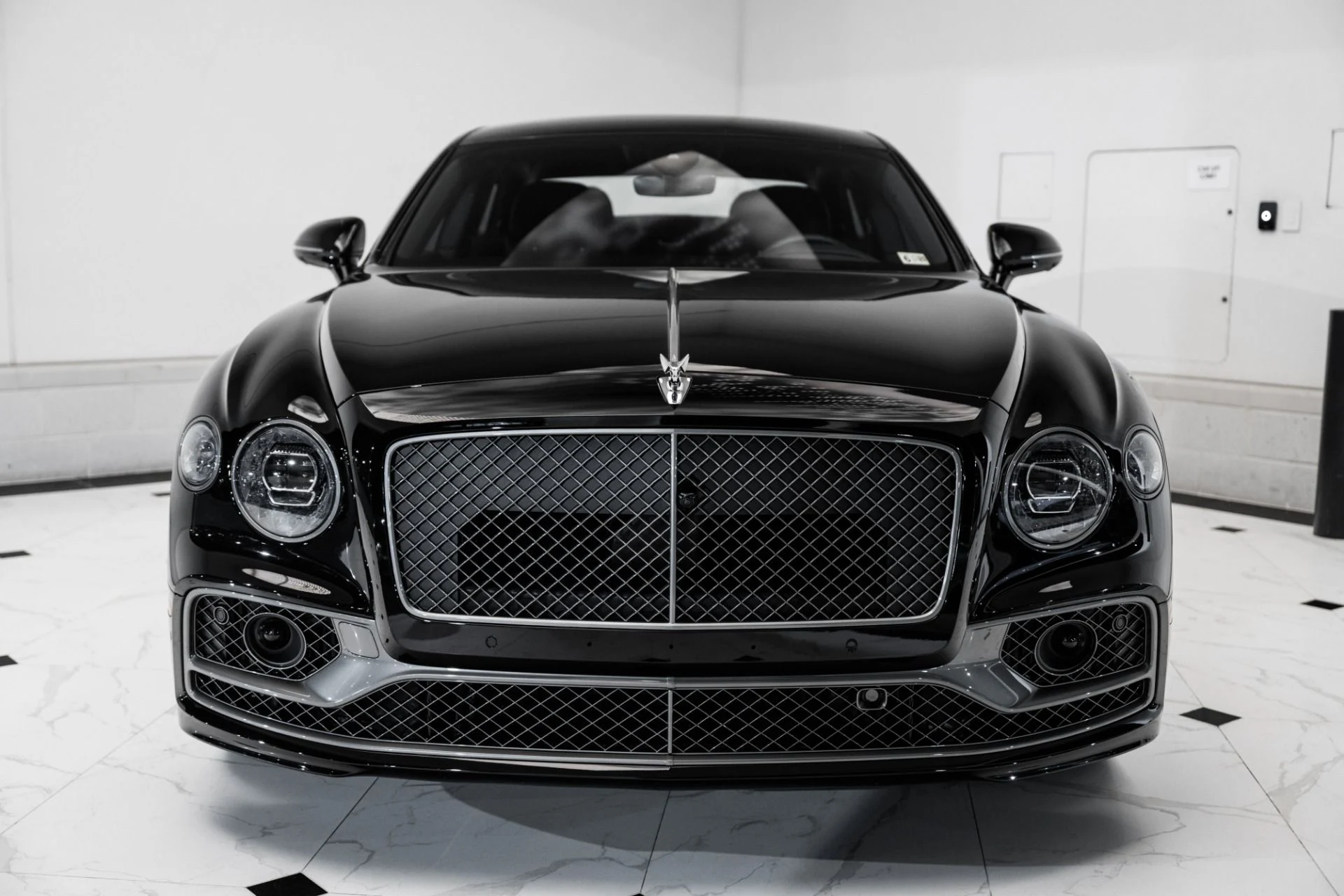 mph007_2816940793_Used_2024_Bentley_Flying_Spur_Speed_1741190012_675793acbe