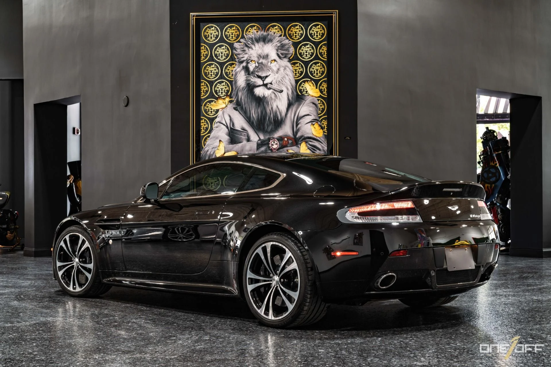 mph007_2817139691_Used_2011_Aston_Martin_V12_Vantage_Carbon_Black_6_Speed_in_Immaculate_Condition_1756349737_6184b51268