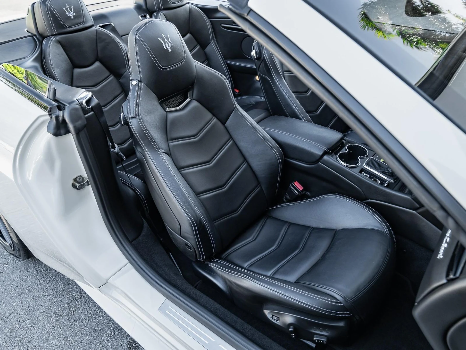 mph007_282667557_Used_2015_Maserati_Gran_Turismo_Convertible_Sport_1760472321_3cceeec15a