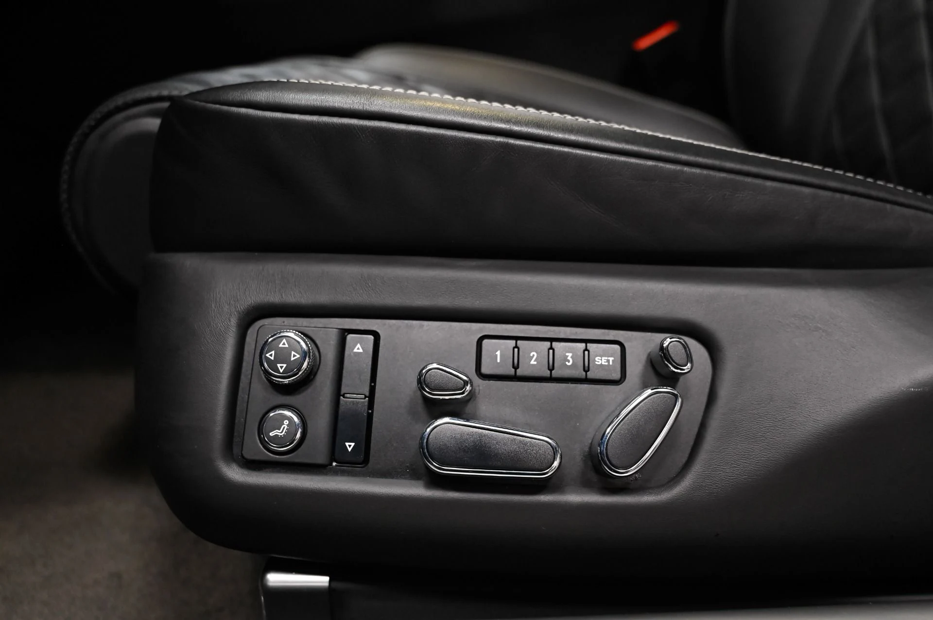 mph007_2826841712_Used_2017_Bentley_Flying_Spur_V8_S_1789414009_e0380e87aa