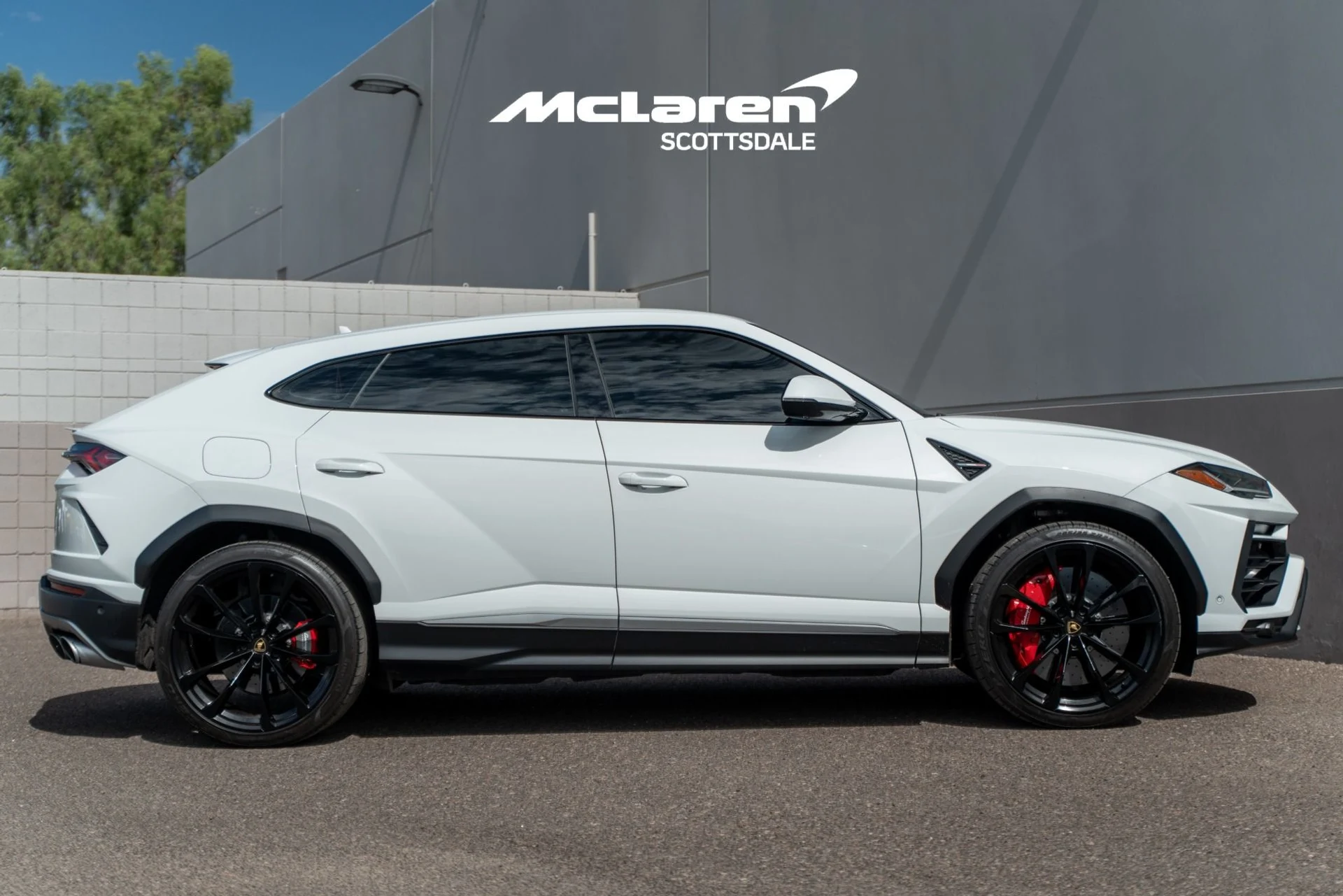 mph007_2857286628_Used_2022_LAMBORGHINI_URUS_1784317605_32e900760e