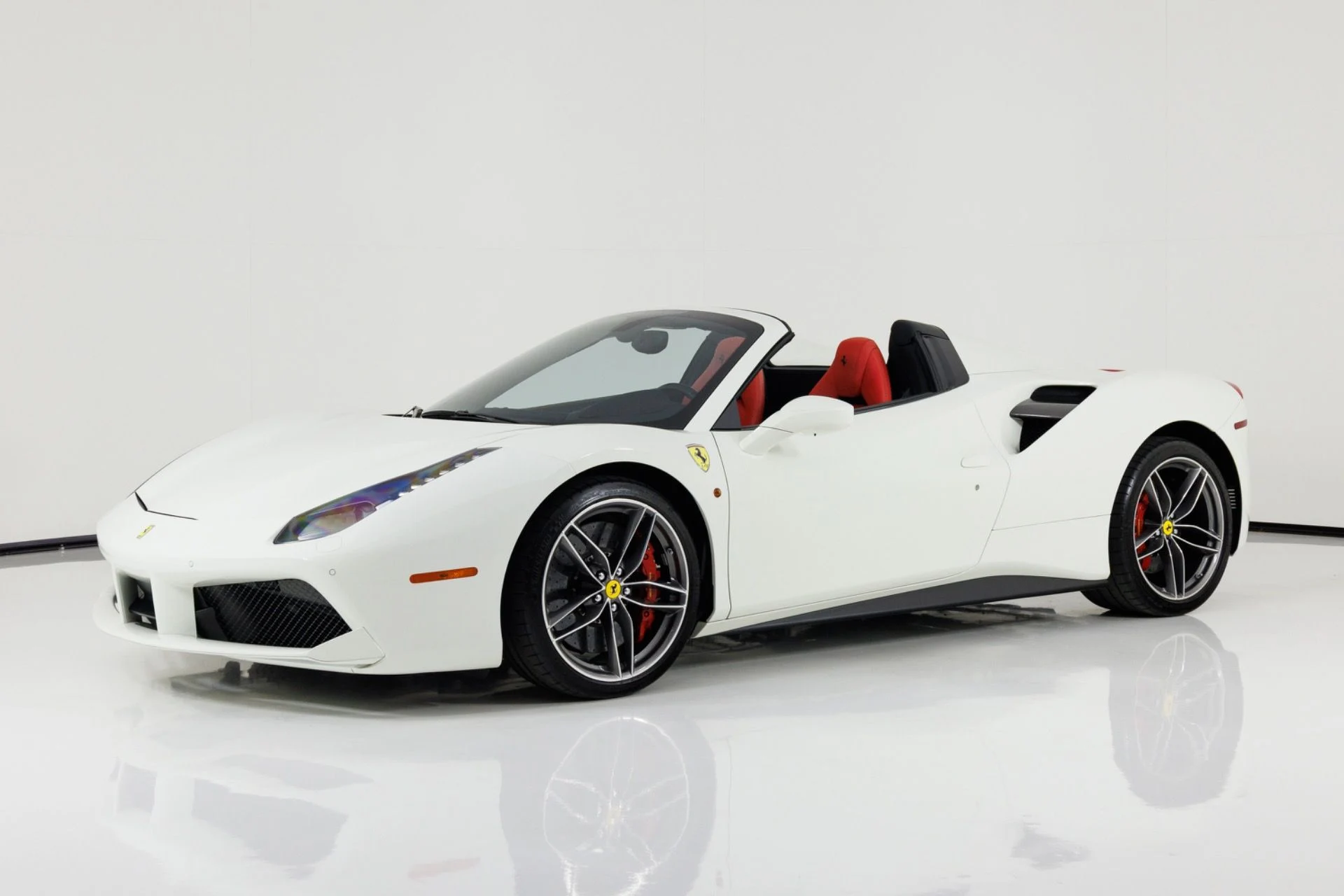 mph007_2863792595_Used_2017_Ferrari_488_Spider_1788388445_d258a6d3bc