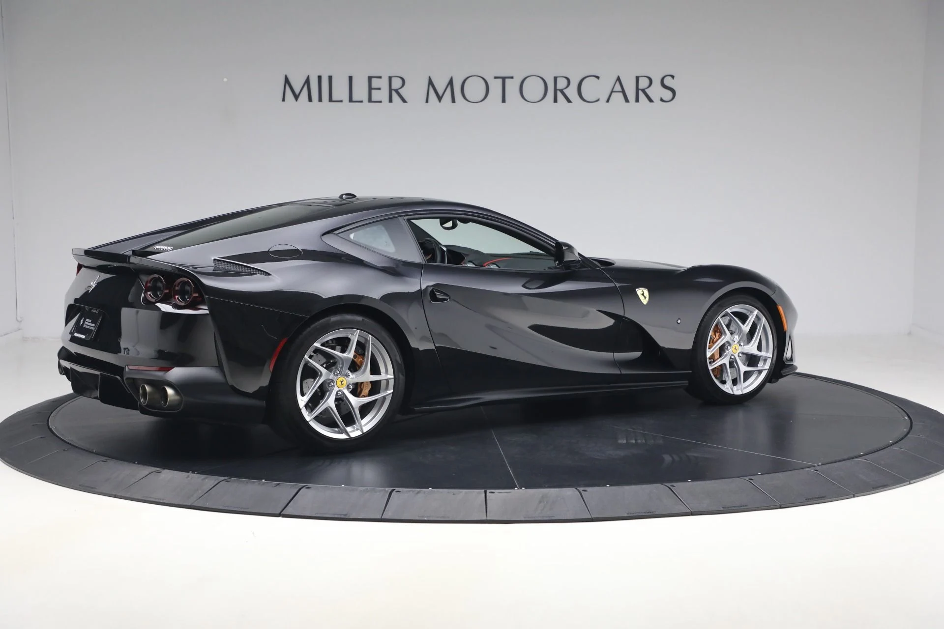 mph007_2886587963_Used_2019_Ferrari_812_Superfast_1776271226_b4943b6ae5